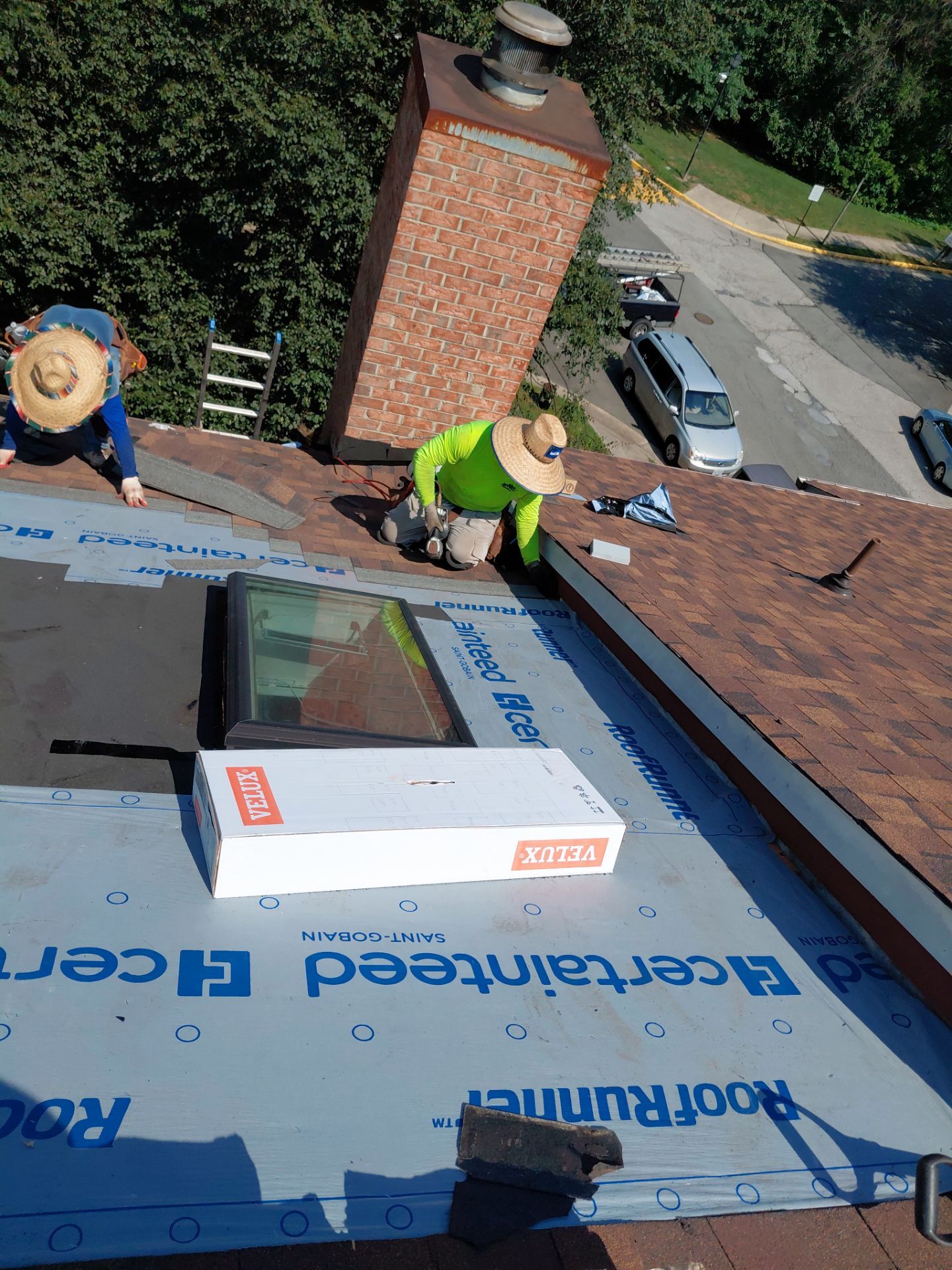 Alexandria: Residential Roof with CertainTeed Landmark Pro in Max Def Burnt Sienna by RM Banning, Inc.