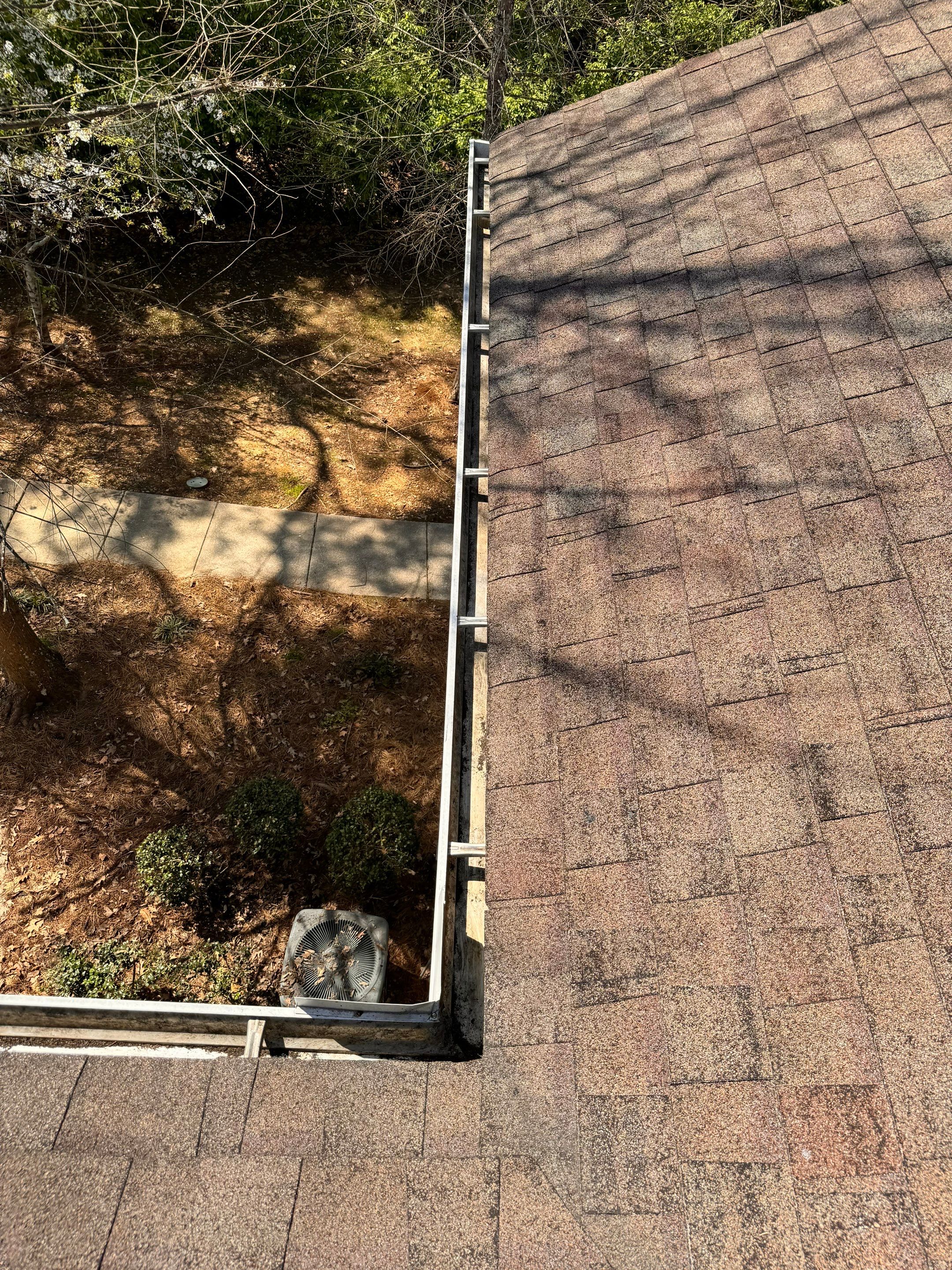 Commercial gutter cleaning Huntsville, AL after photo with clean gutters