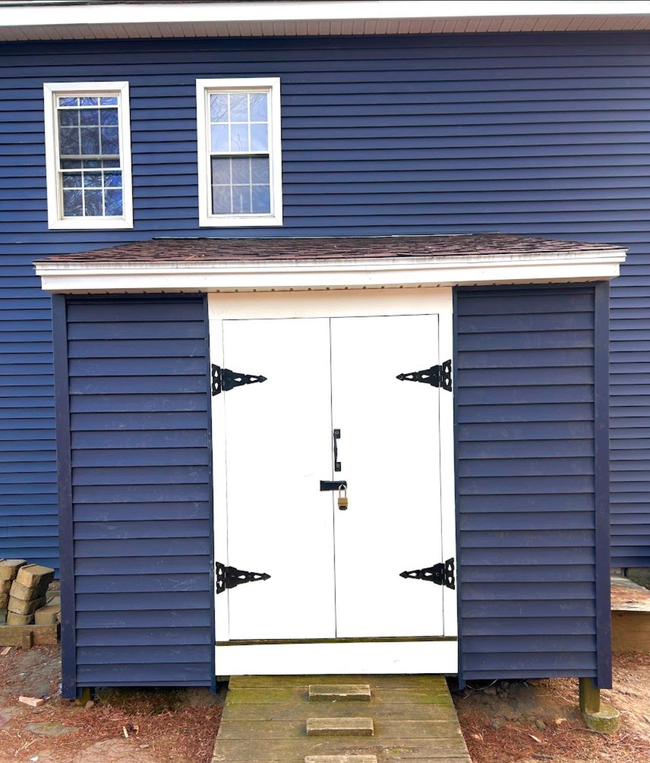Rochester, New Hampshire - Vinyl Siding Project  by Tall pine roofing