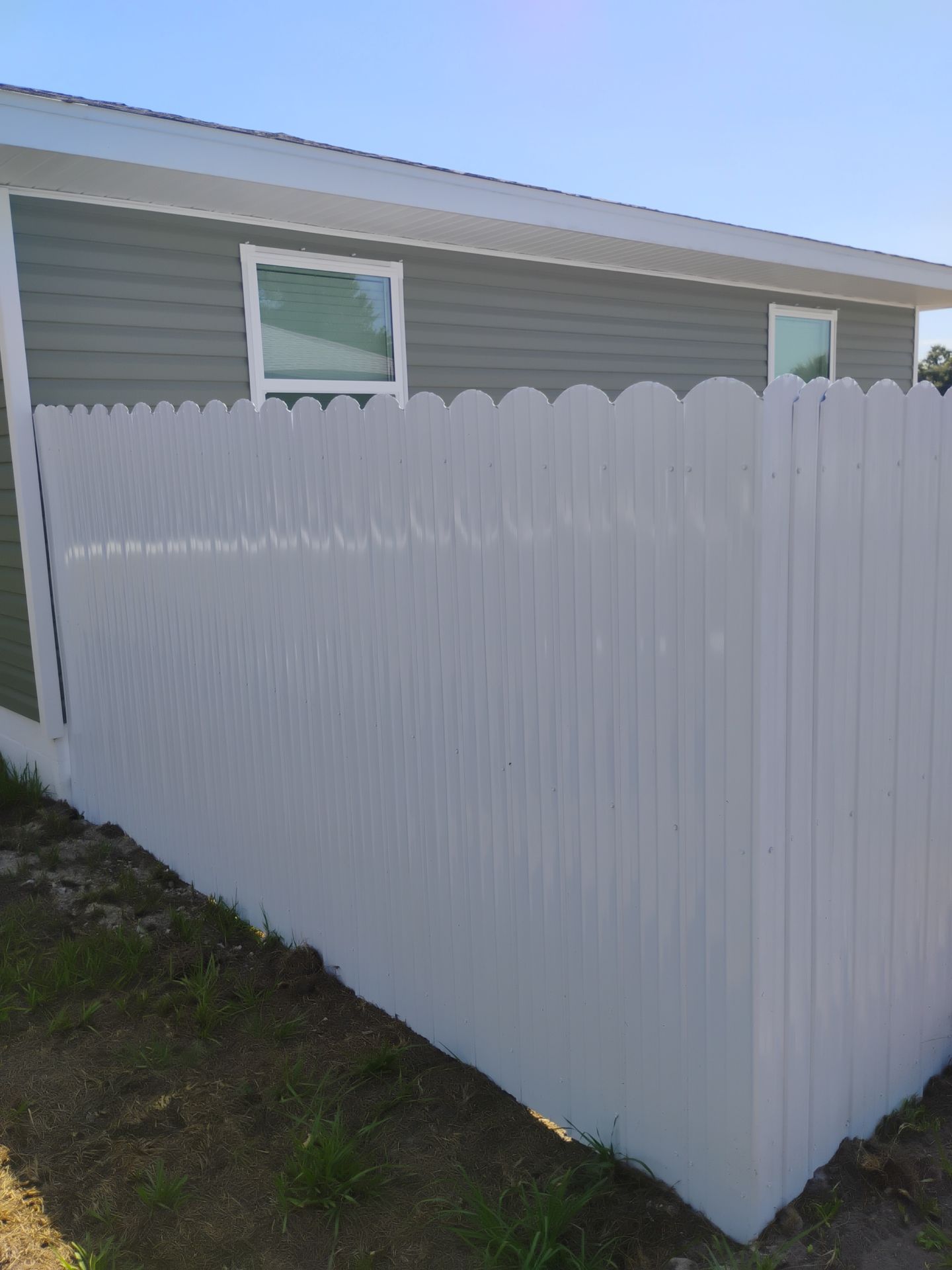 Port Charlotte Residential White Vinyl and Metal Privacy Fence by True Fence LLC