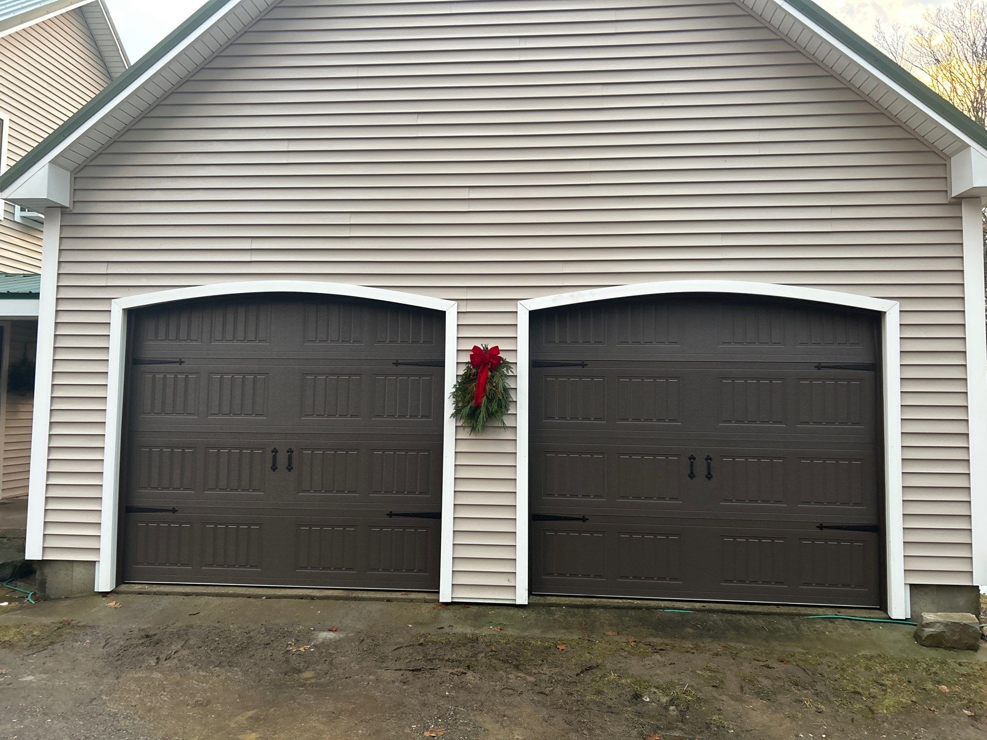 Door Installation using Raynor Encore Garage Door by Keene Door