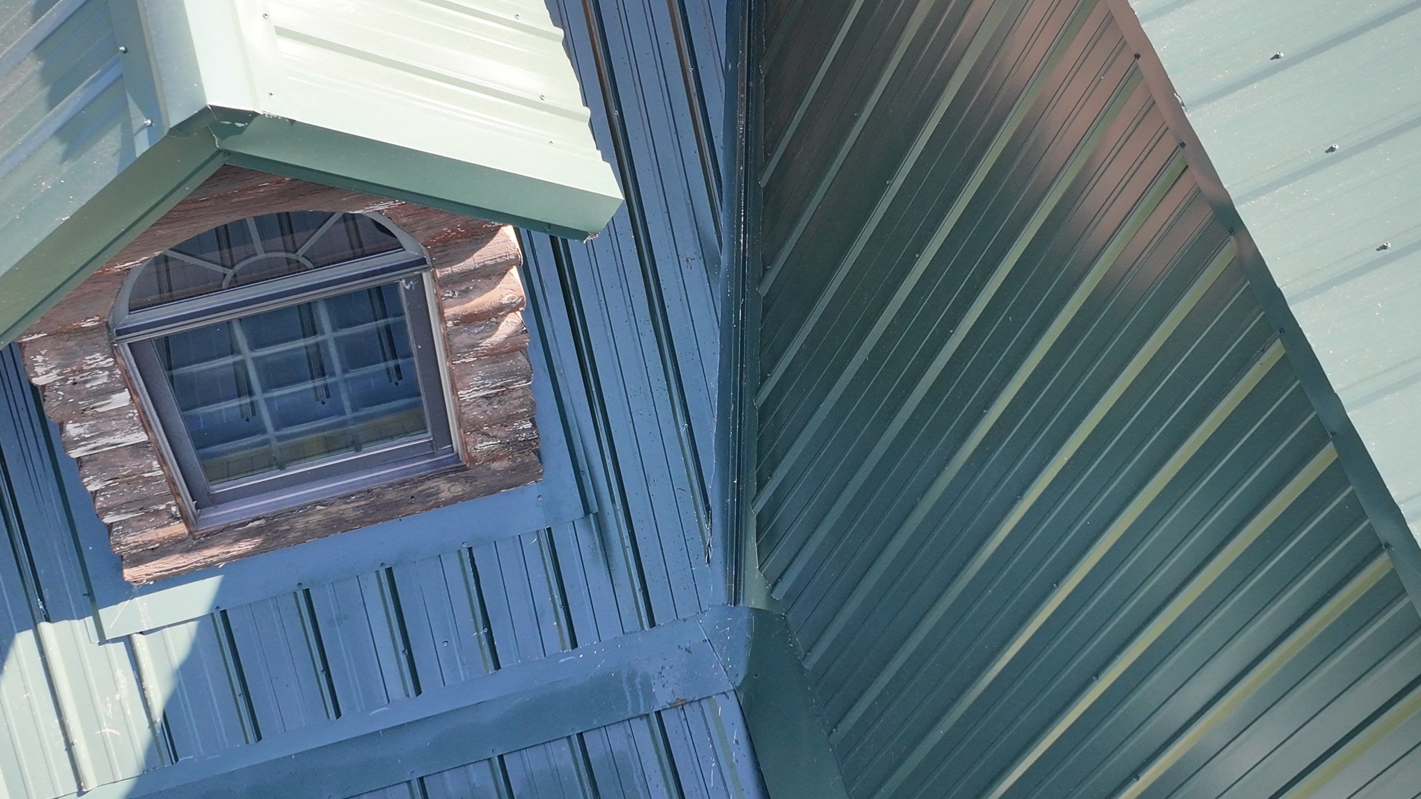 Jackson Residence by Omnia Roofing