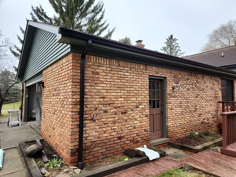 Siding Replacement using CertainTeed Restoration Classis D4 by 180 Contractors