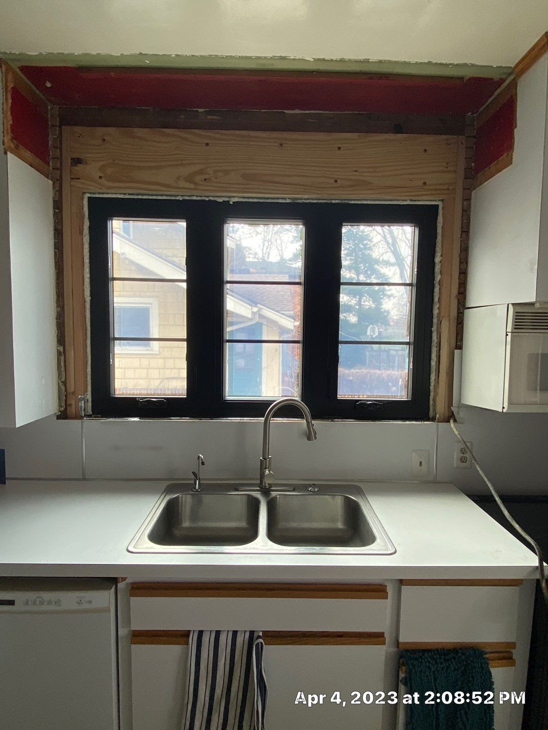 Window Installation using Andersen windows 100-Series (FIBREX material) by Smart Roof