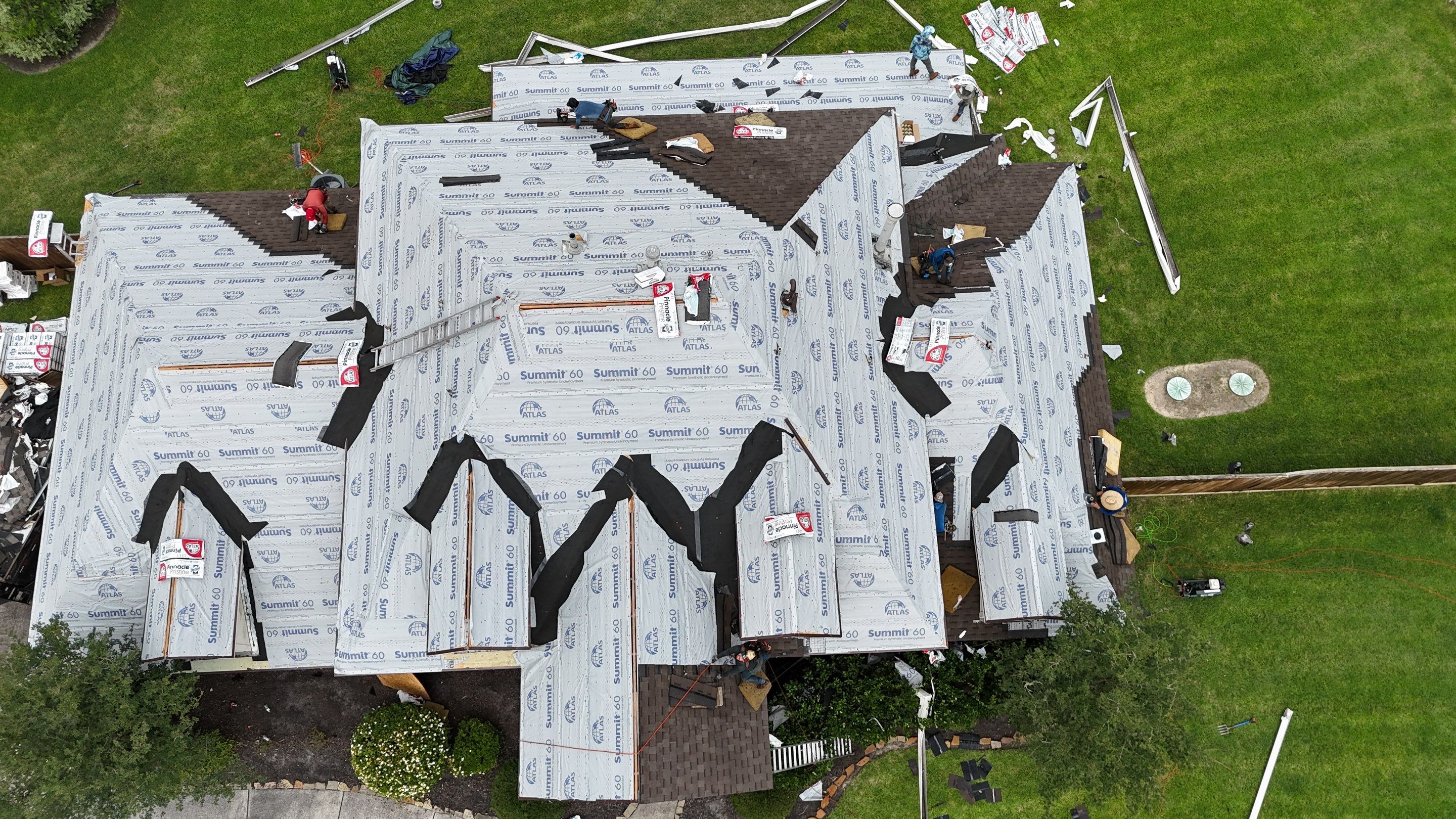 Huffman Roof Installation using Atlas Pinnacle Pristine by Modern BYLT Roofing & Construction