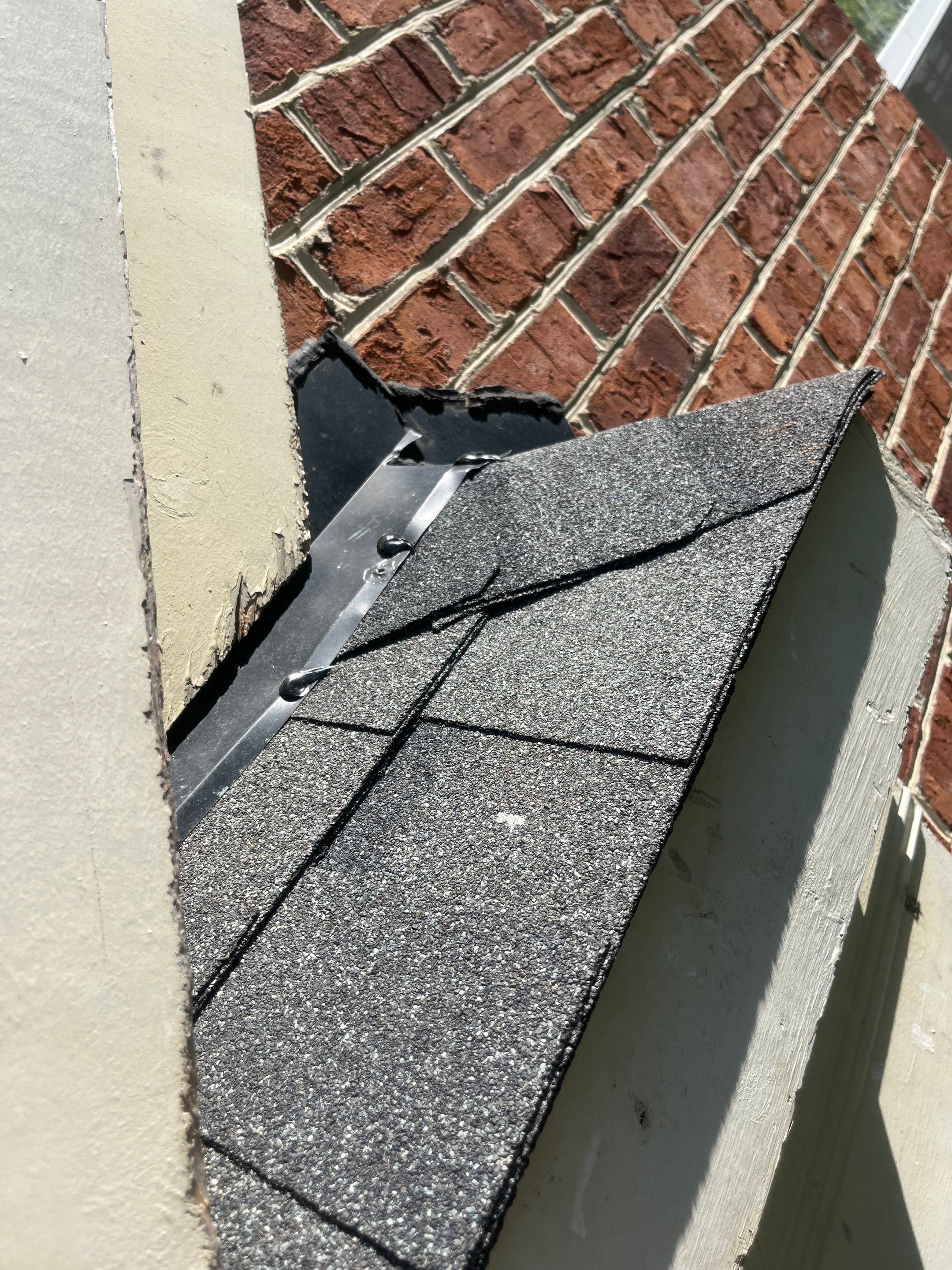 Alexandria: CertainTeed Landmark Pro Designer Shingles in Max Def Georgetown Gray by RM Banning, Inc.