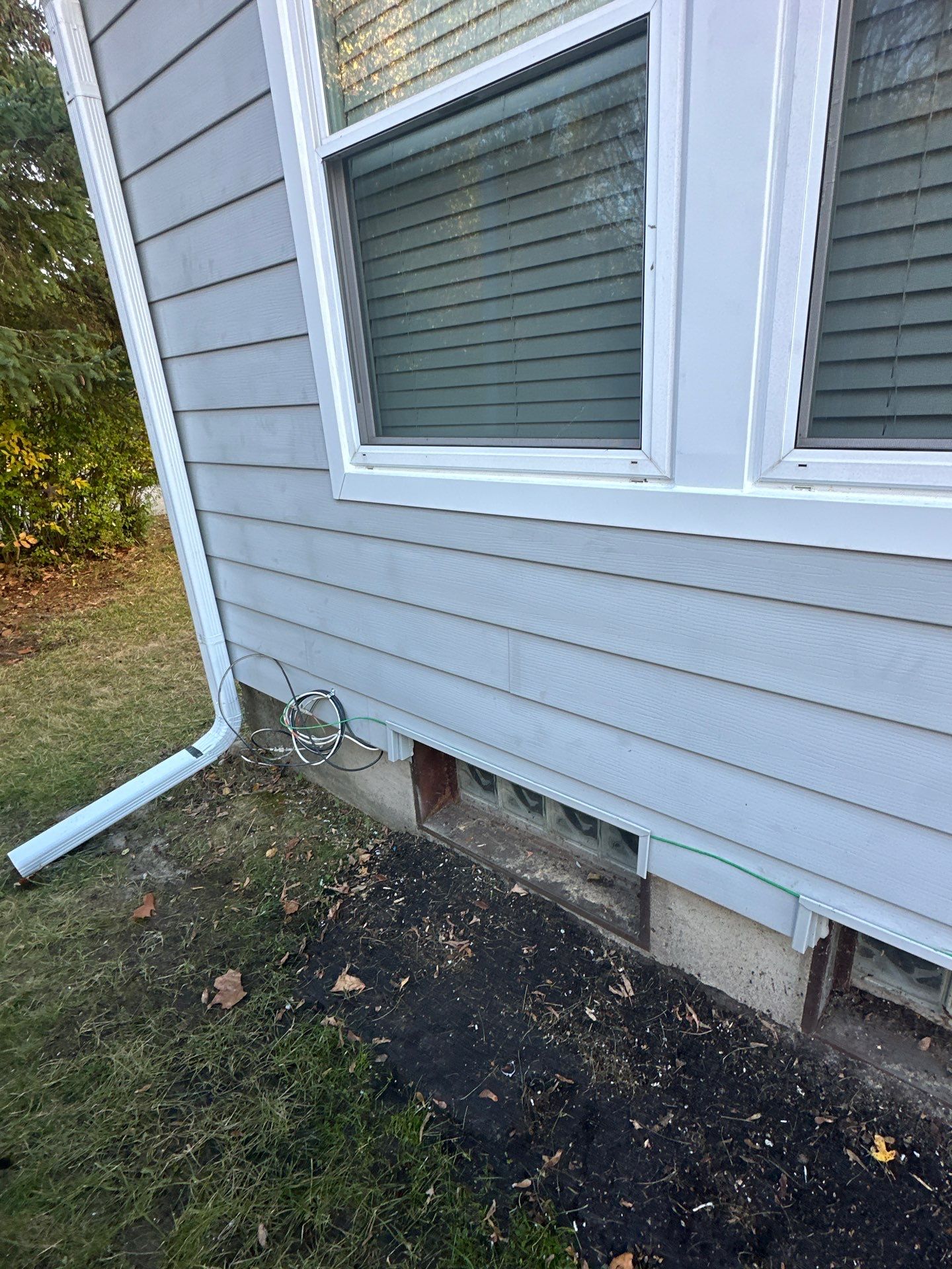 Siding Replacement using Alside S7 Cedar Mill Grain Cape Cod Grey by 180 Contractors