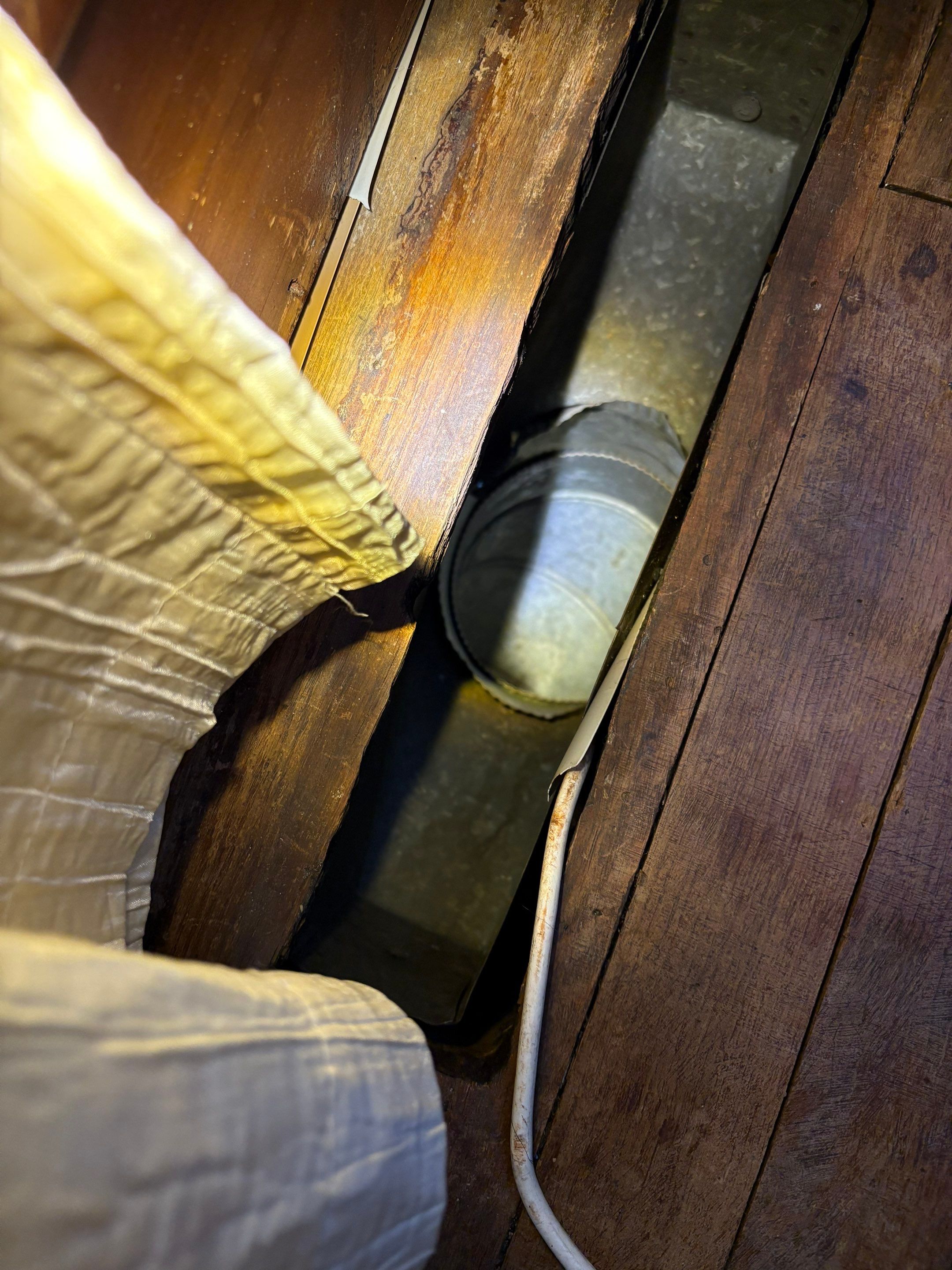 Duct Cleaning in New Market by Elemental Heating and air conditioning LLC