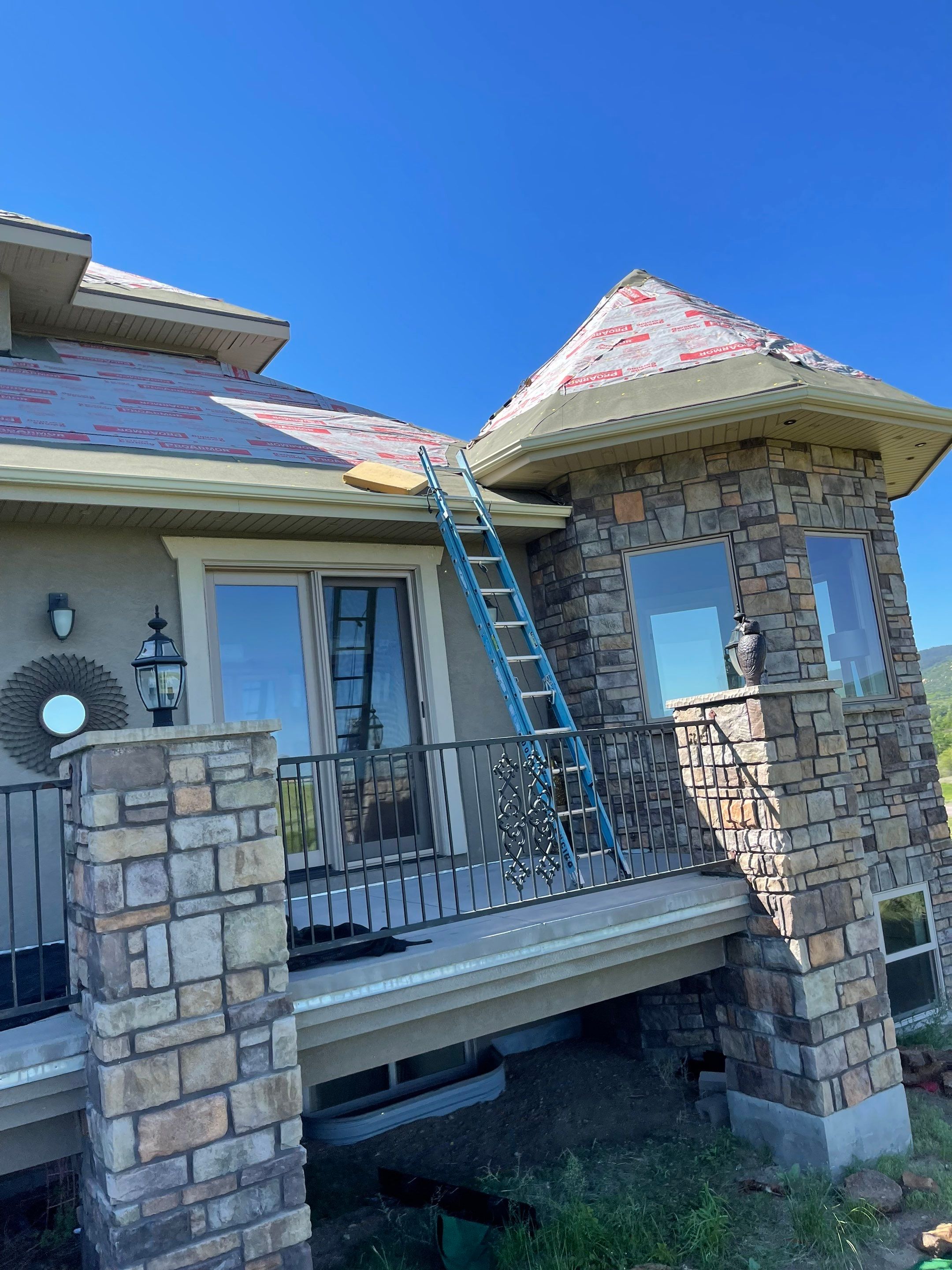 Residential Roofing Installation using Owens Corning TruDefinition Duration STORM by A to Z Roofing