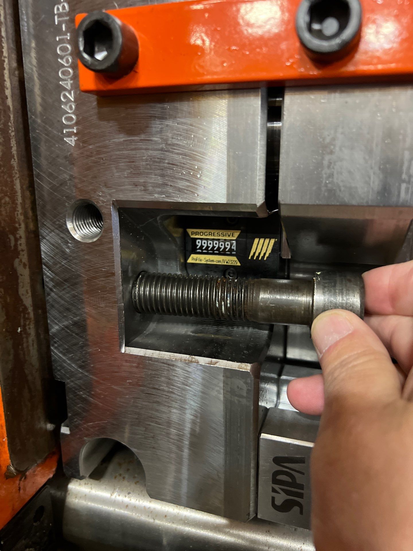 Lenexa 51.9g preform qualification using PET by Altium Packaging