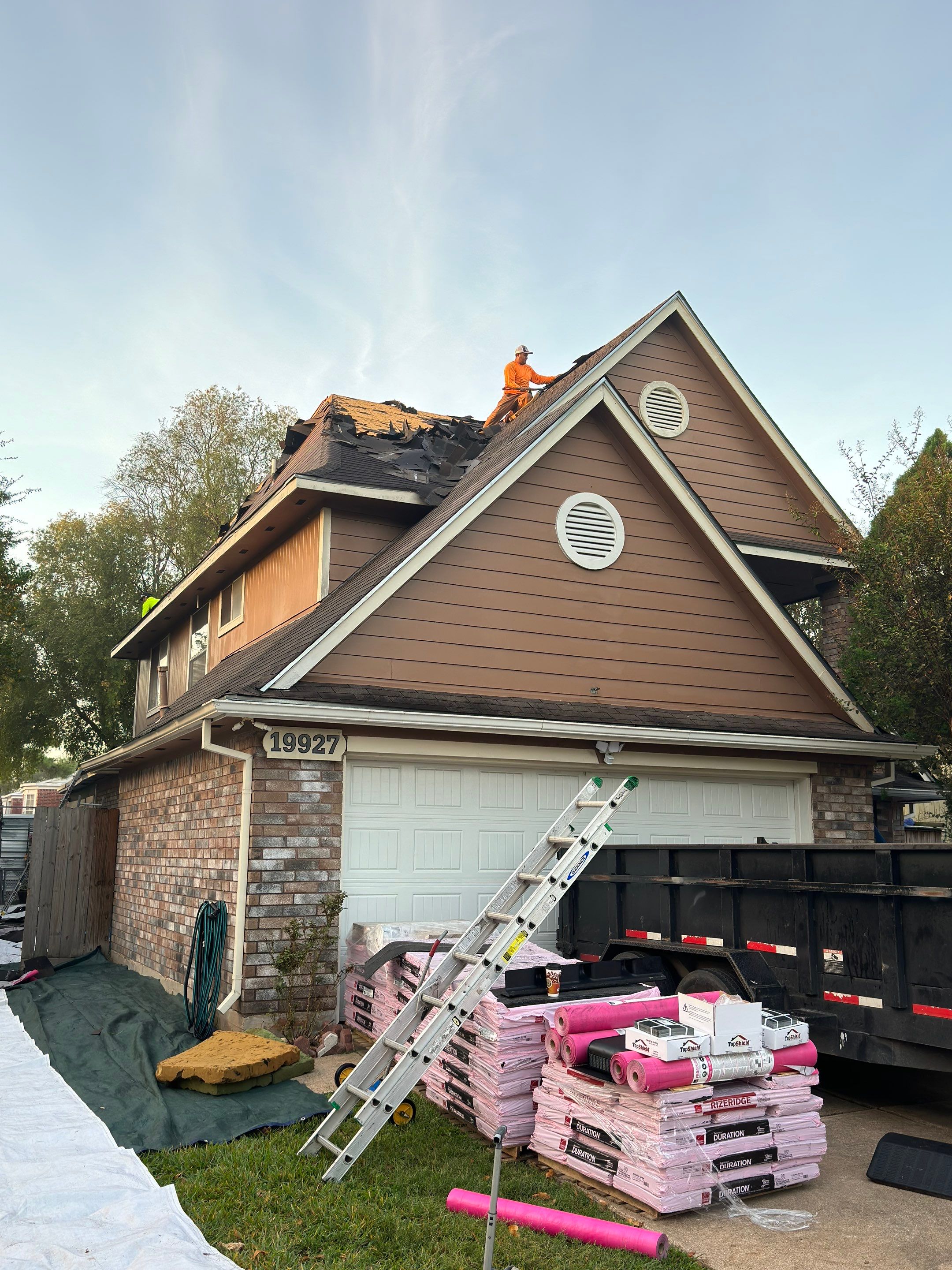 Residential Roofing Installation using Owen's Corning Duration (Lifetime) Shingles by Roof Repair Company