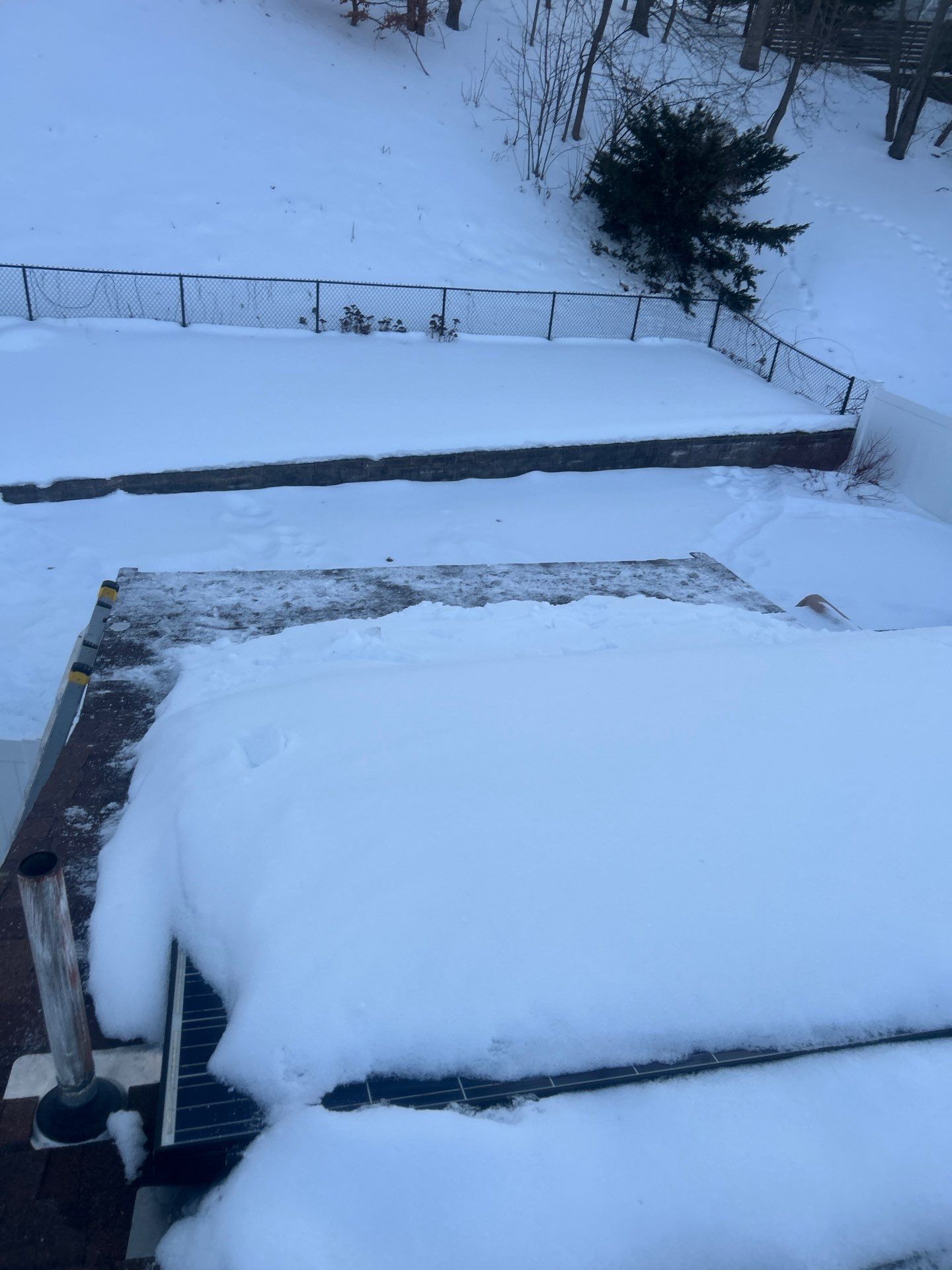 Ice Dam Removal & Snow Removal in Woburn, MA by Mighty Dog Roofing of Greater Middlesex County