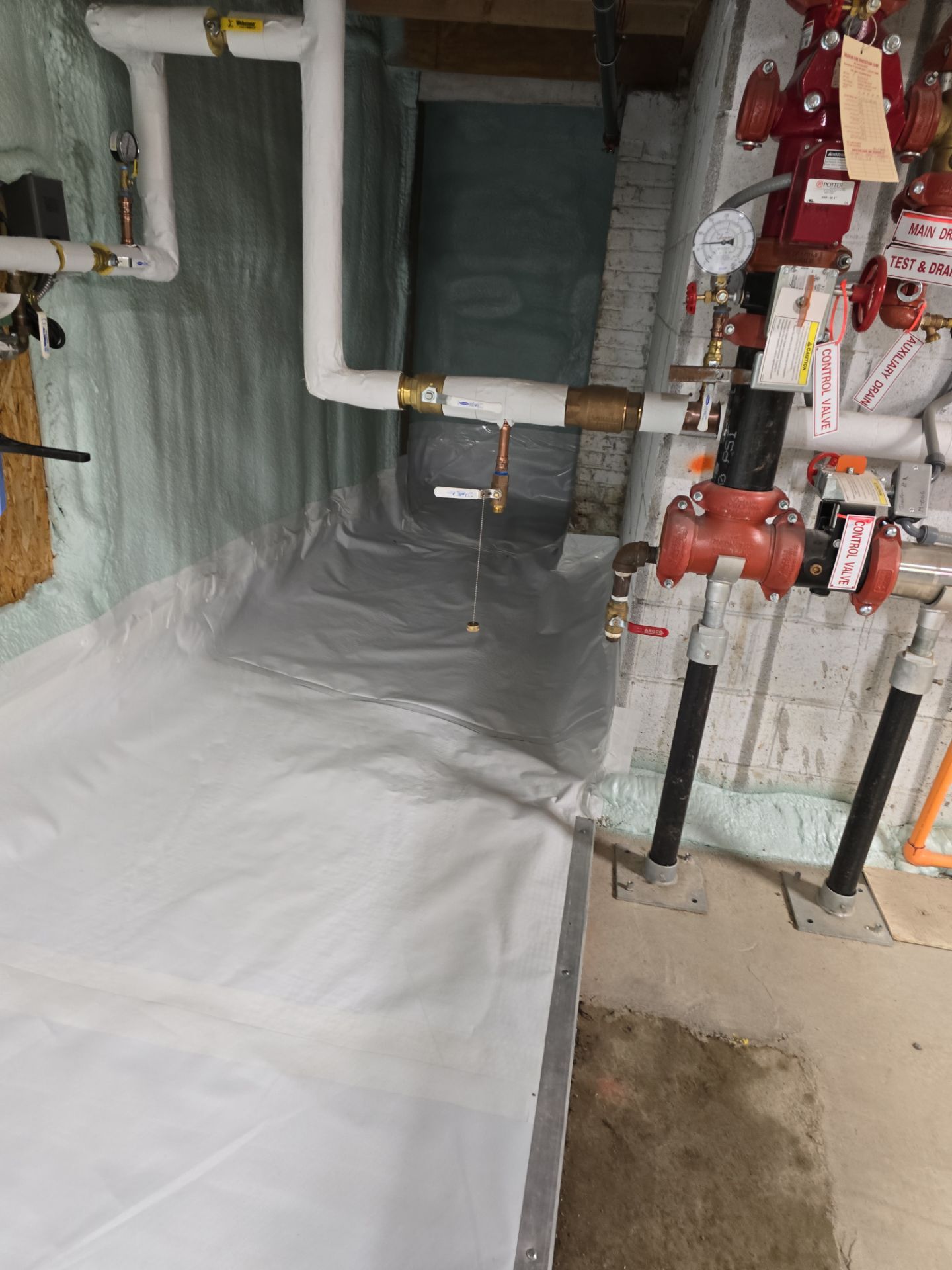 Crawl Space Encapsulation using Closed Cell Spray Foam by NYS Foam & Energy
