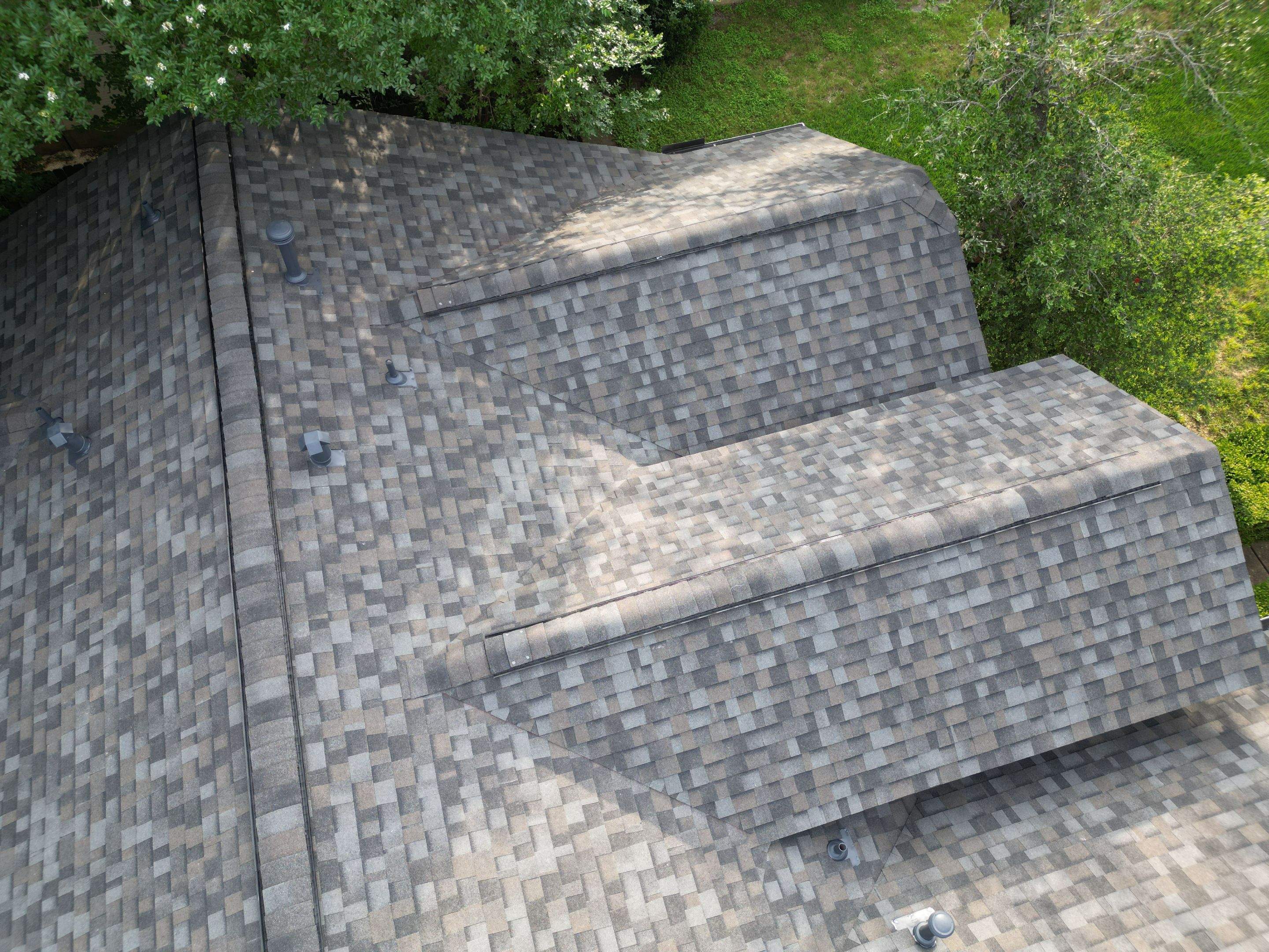 Williamsburg Gray - Owens Corning TruDefinition Duration by RoofsOnly.com