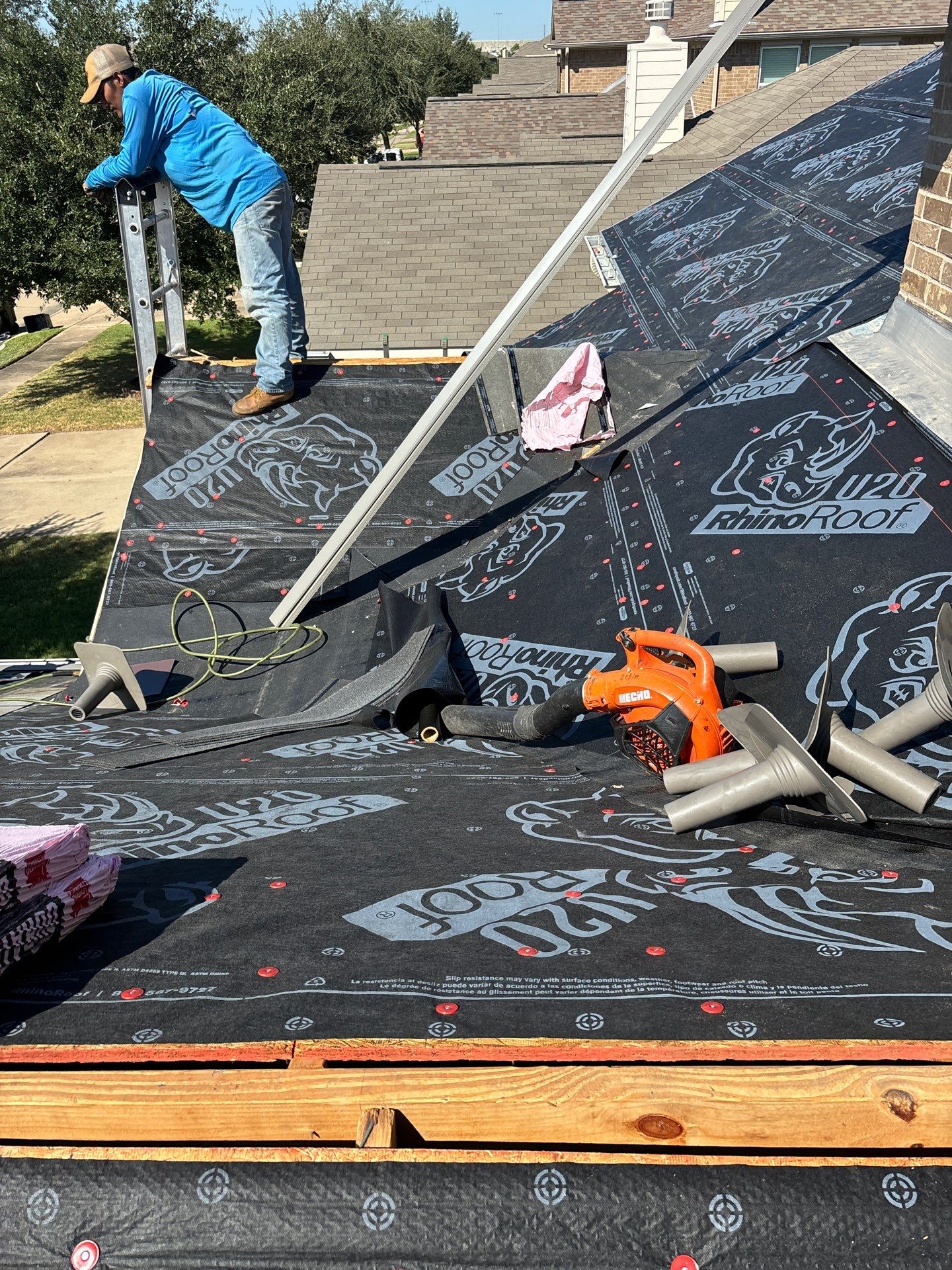 Residential Roofing Installation using Owen's Corning Duration (Lifetime) Shingles by Roof Repair Company