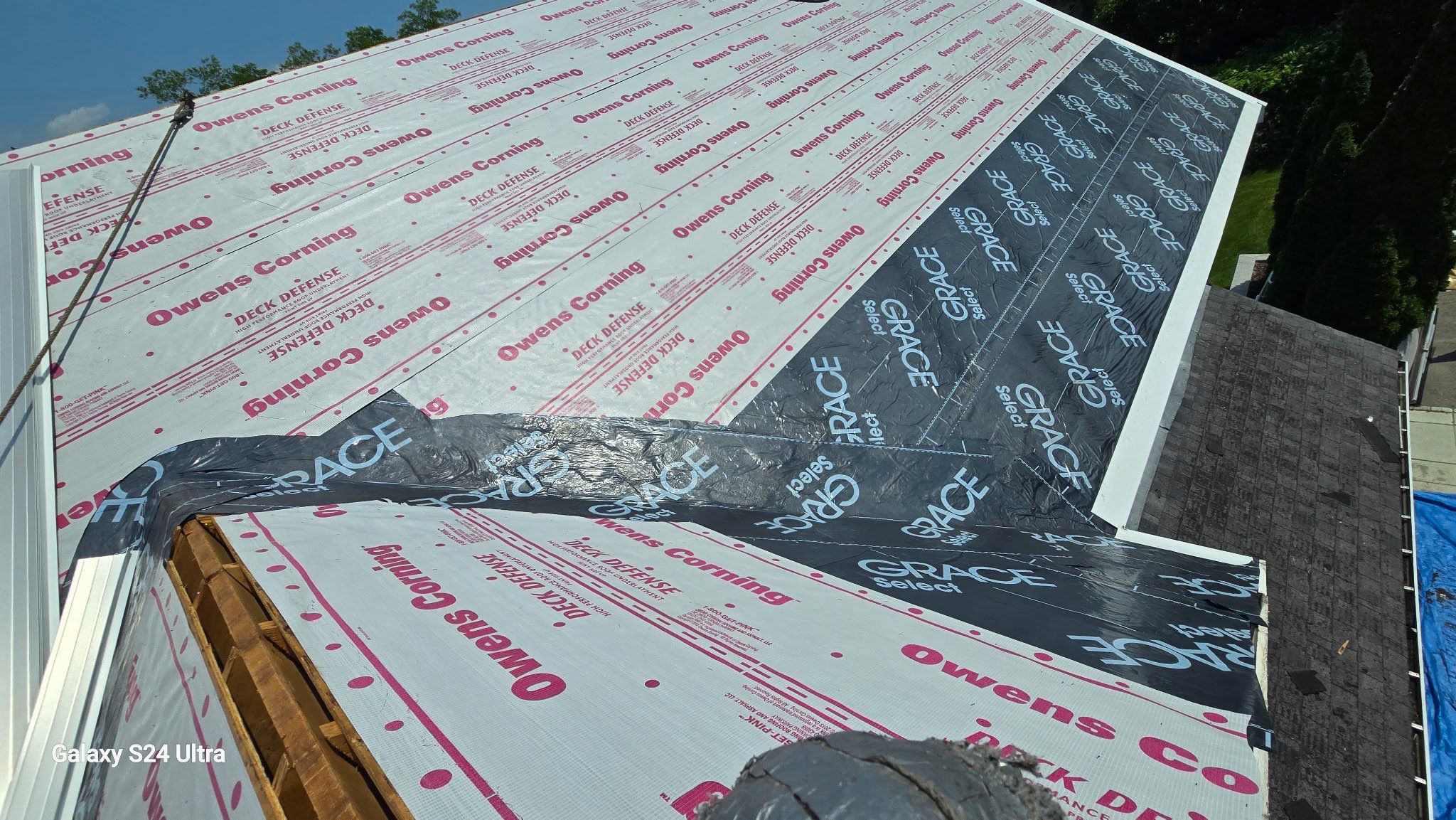 Roof Replacement in Amesbury, MA by Mighty Dog Roofing of Greater Middlesex County