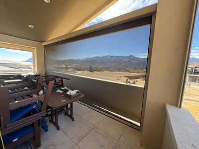 Exterior All-Weather MagnaTrack Screens using Progressive MagnaTrack Screens