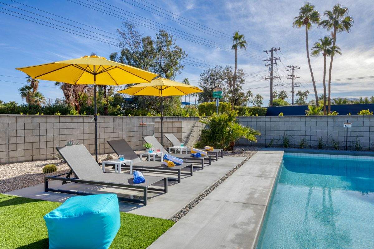 Palm Springs Midcentury Modern Home by One Stop Source