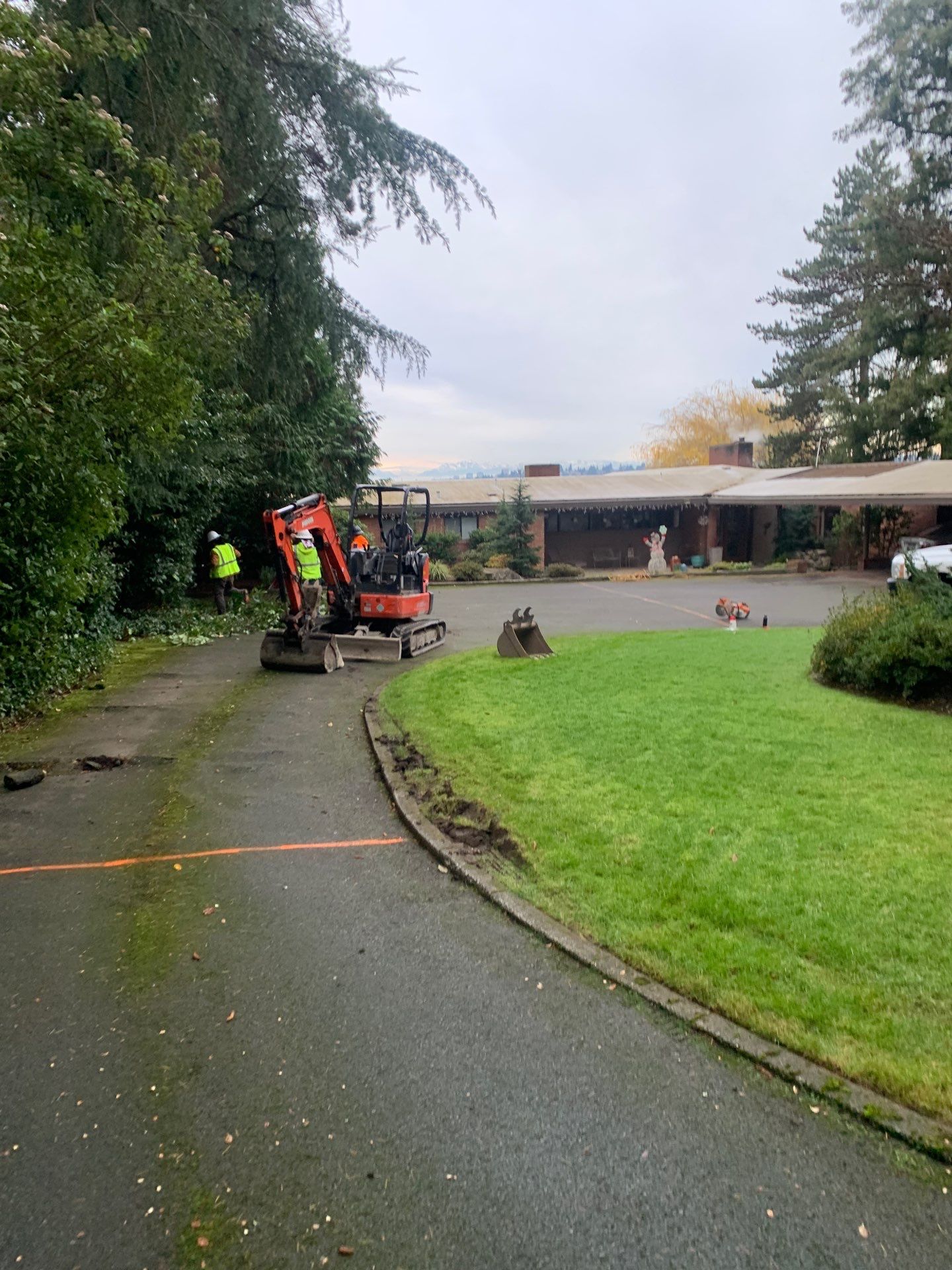 Asphalt Patch Repair | Bellevue  by Jireh Asphalt & Concrete Inc 