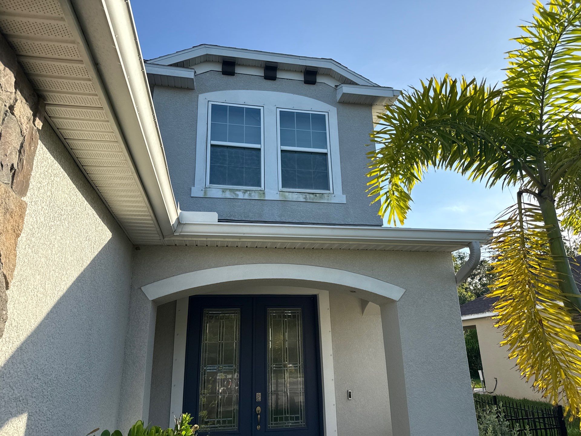 HOA-Required House Wash & Concrete Cleaning – Old Mill Preserve, Palmetto, FL by Sunshine AquaWash