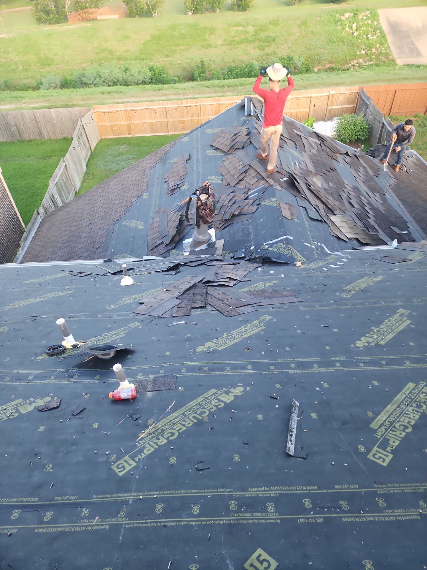 Residential Roofing Installation using Owen's Corning Duration (Lifetime) Shingles by Roof Repair Company