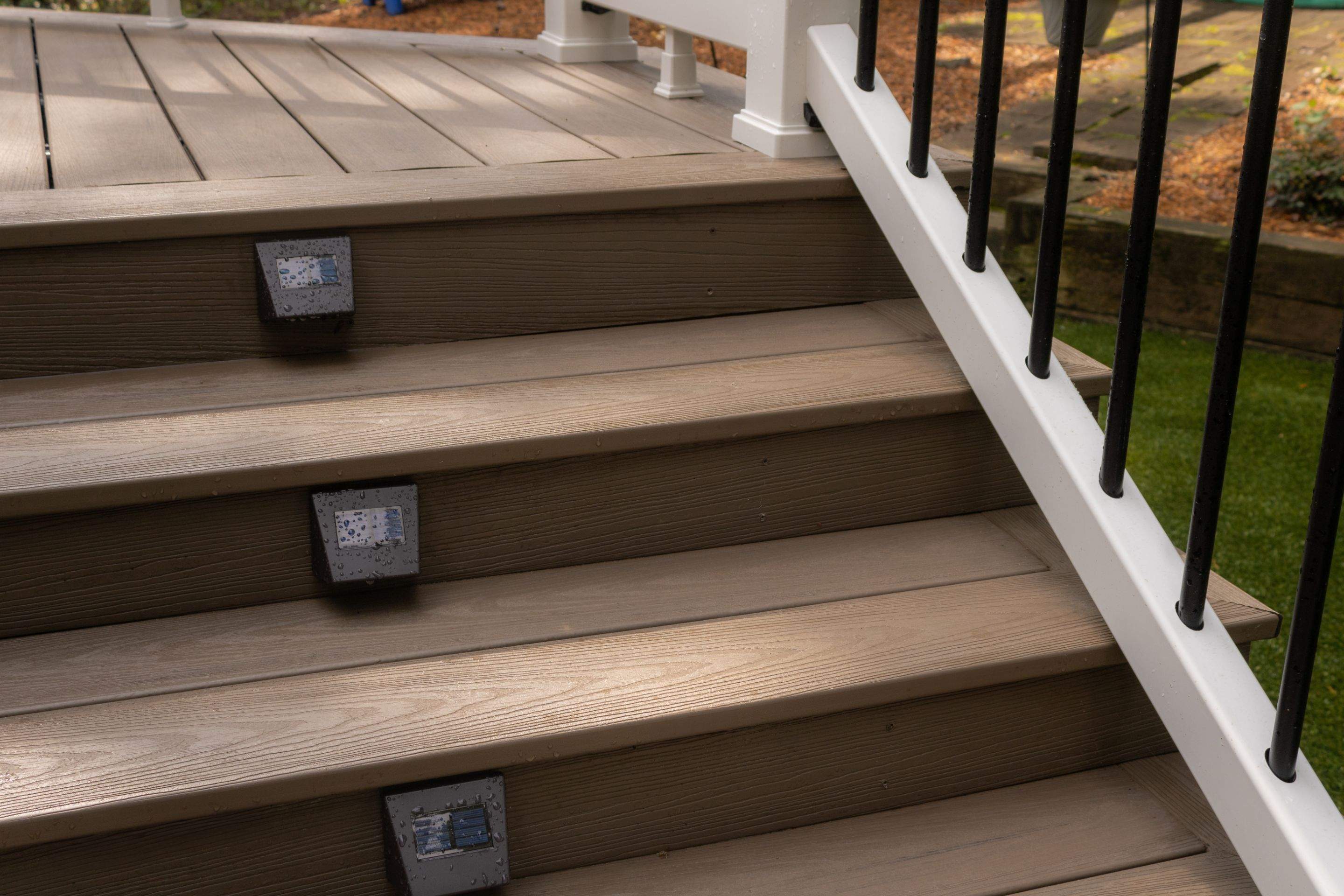Alpharetta, GA Deckorators Deck Build with Trex Railing by Nelson Exteriors 