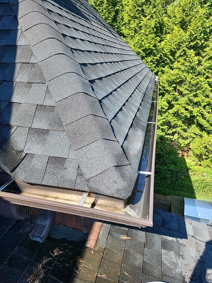 House Wash using cleaner by Power Wash Masters LLC