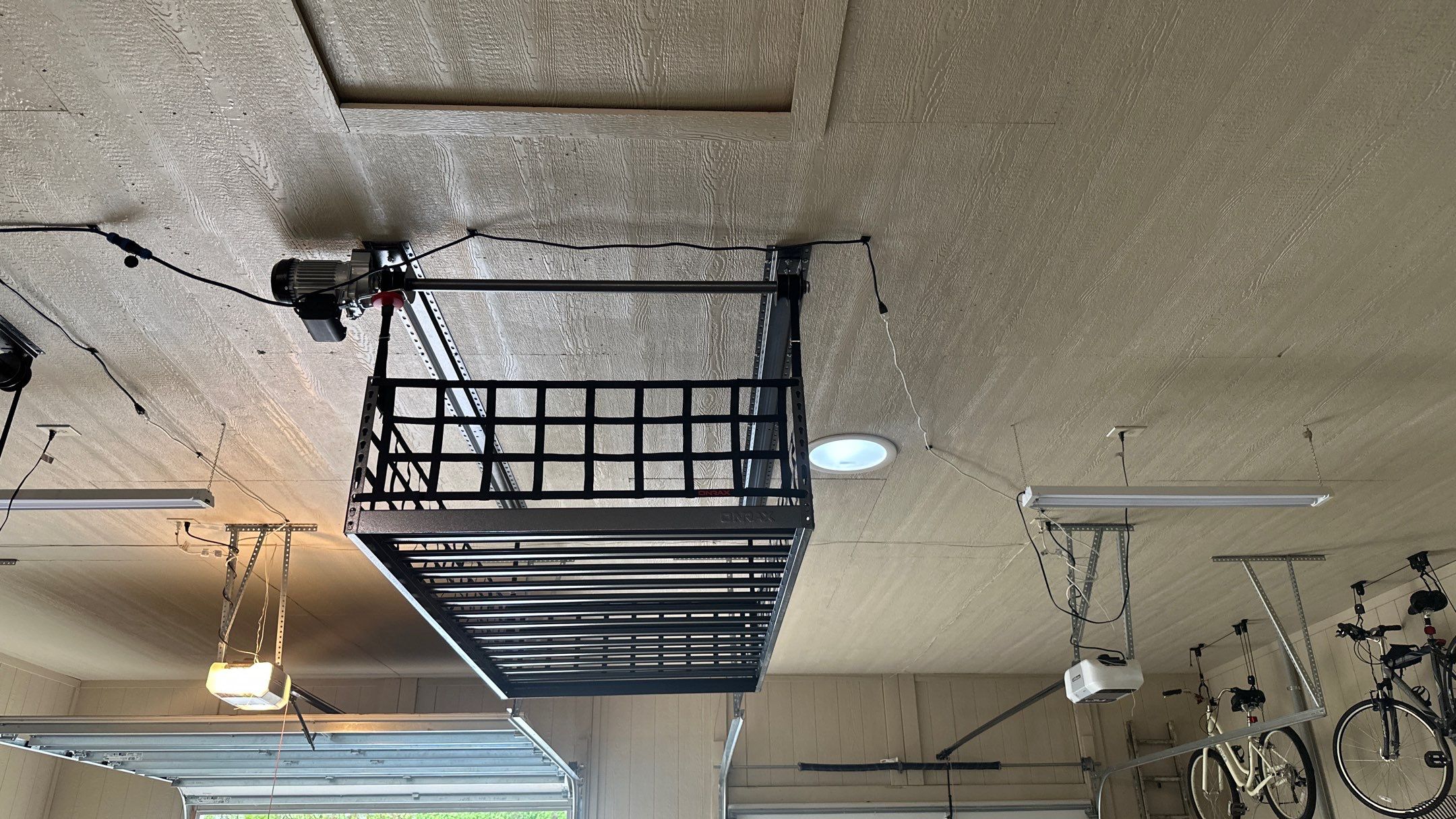 Tom R. got our handy Onrax power rack  by Banner Garage