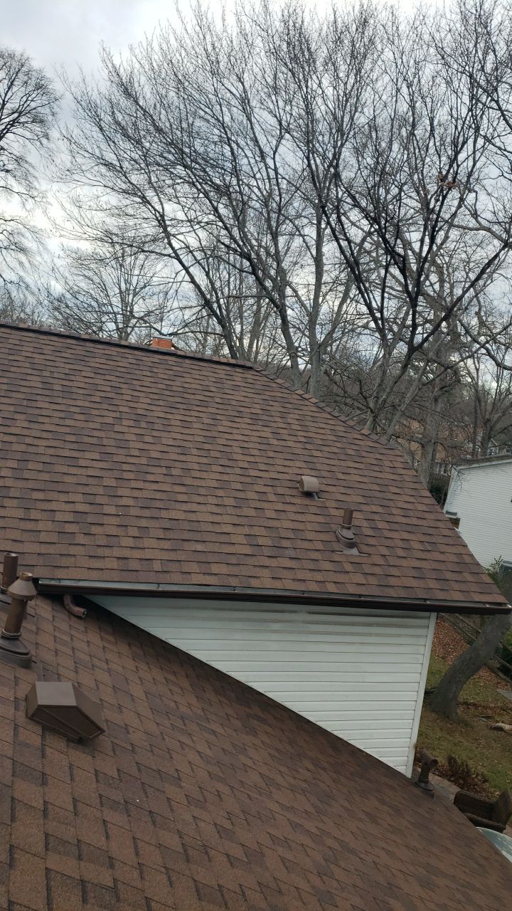 Springfield: CertainTeed Landmark Designer Shingles in Burnt Sienna by RM Banning, Inc.
