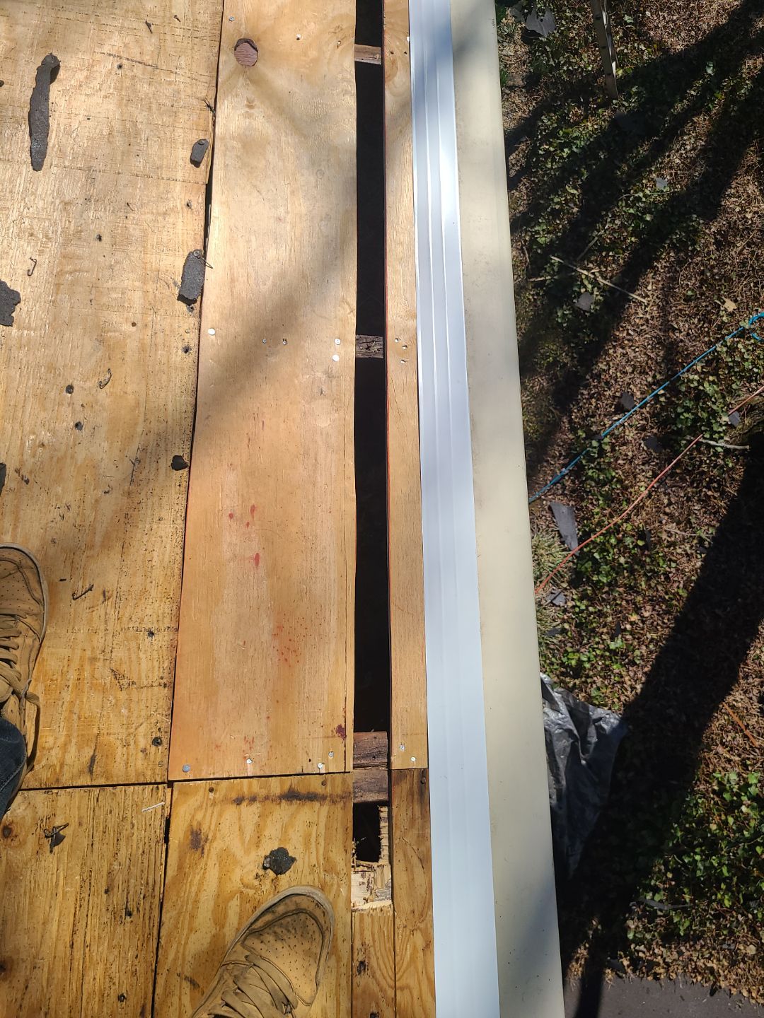 Great Falls: Residential Roof Replacement with CertainTeed Landmark Pro in Max Def Resawn Shake by RM Banning, Inc.