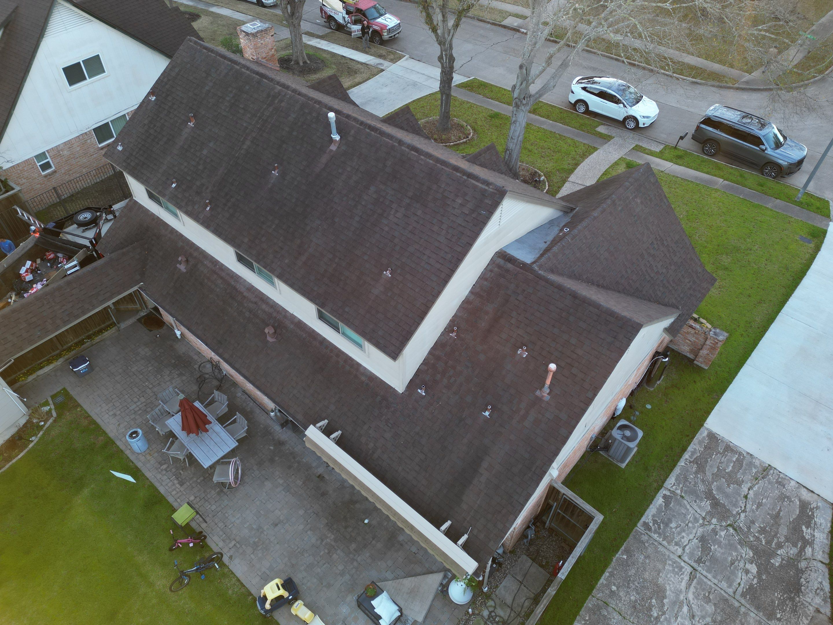 IKO Cambridge Weathered Wood by HHH Roofing & Construction