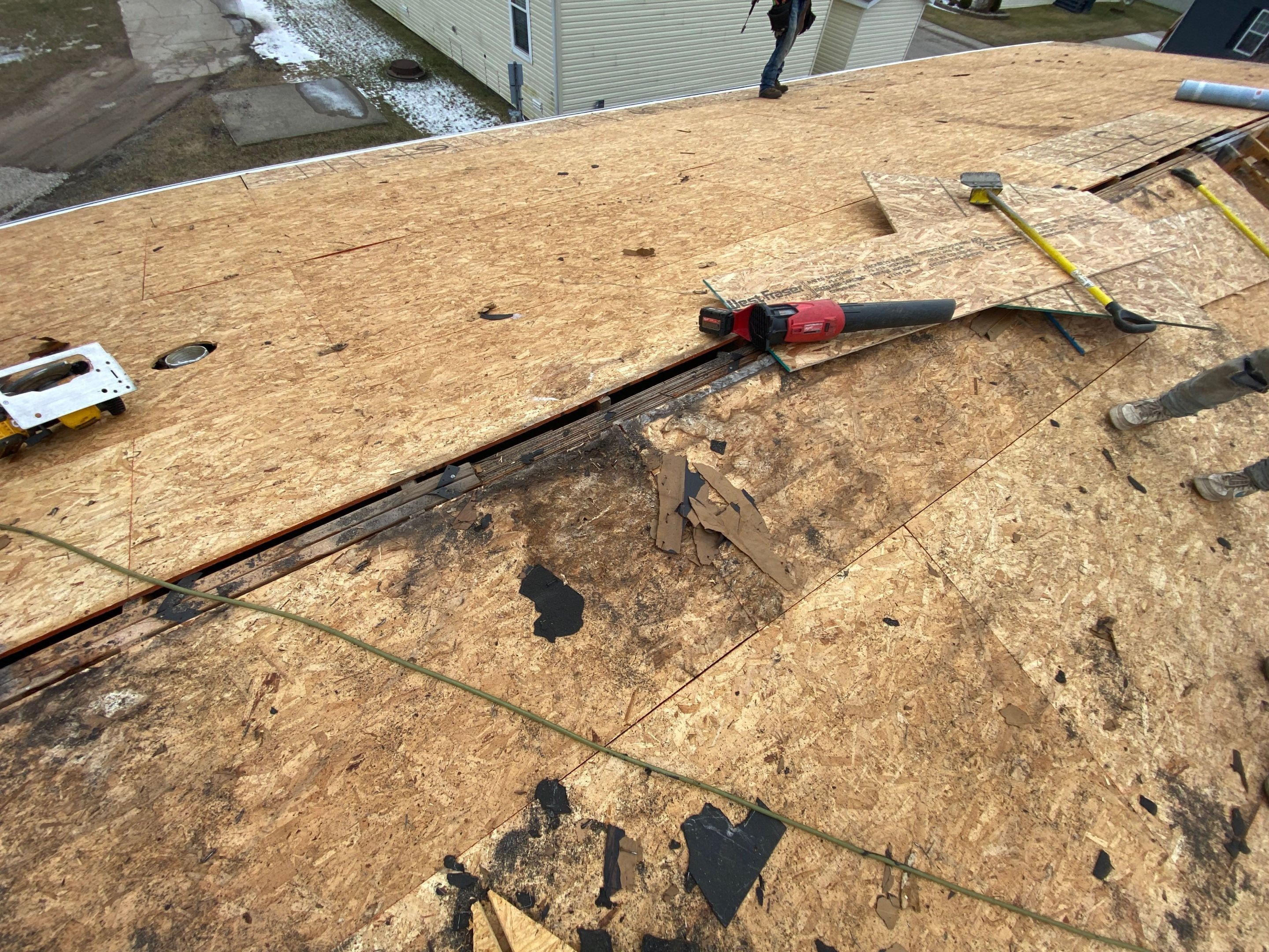 Roof Replacement using CertainTeed Landmark by 180 Contractors