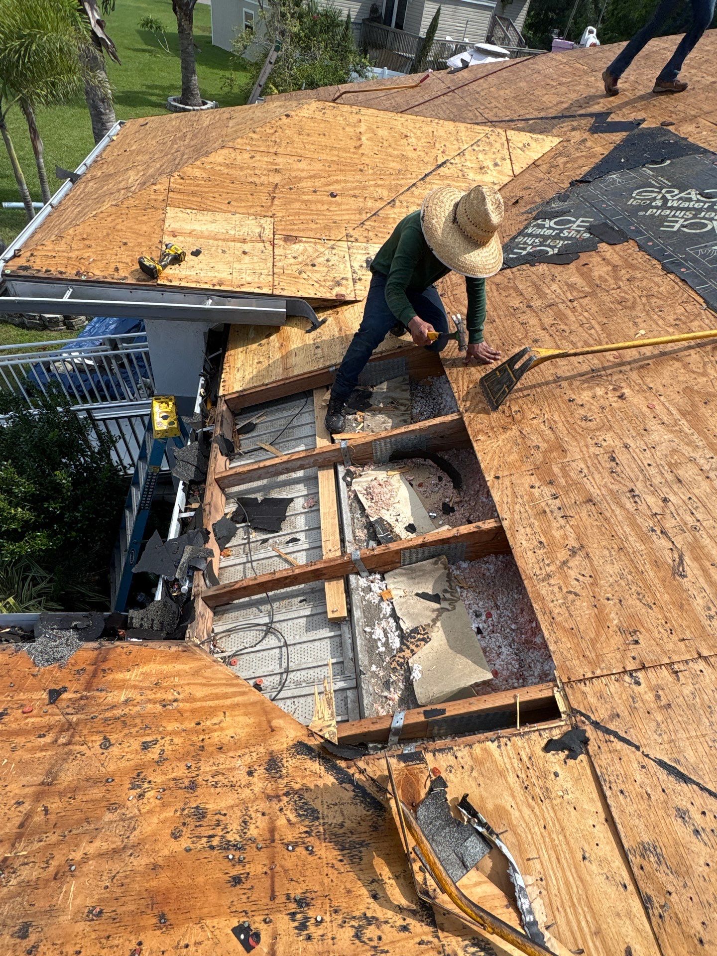 Project in Palmetto 34221 by Mitchell Roofing Company LLC