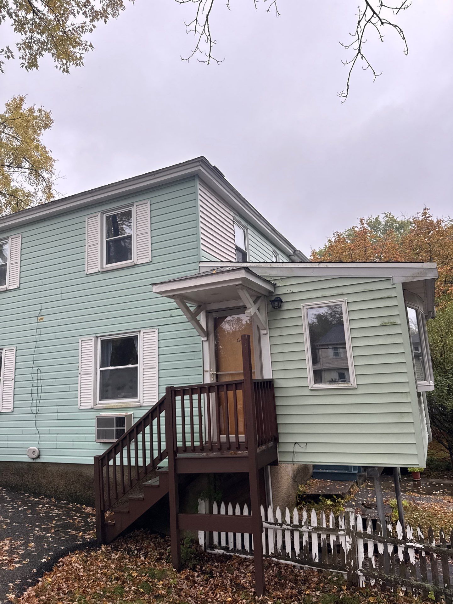 Vinyl Siding Repair | Arlington, MA by Mighty Dog Roofing of Greater Middlesex County