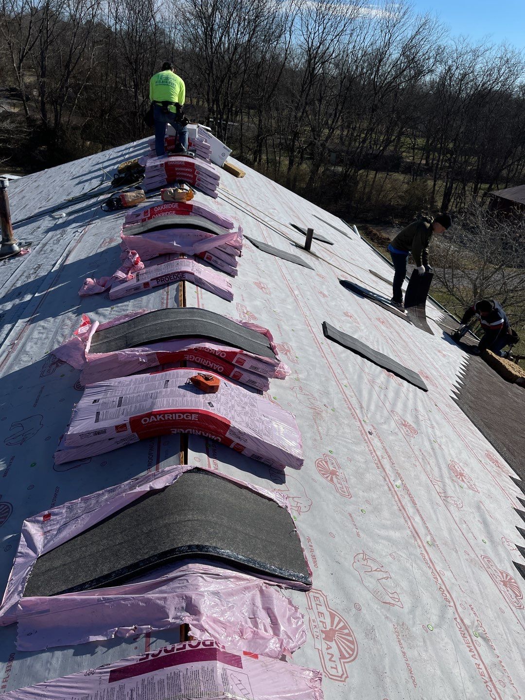 Residential Roofing Installation using Owens Corning Oakridge Roofing System by Undersun Roofing 