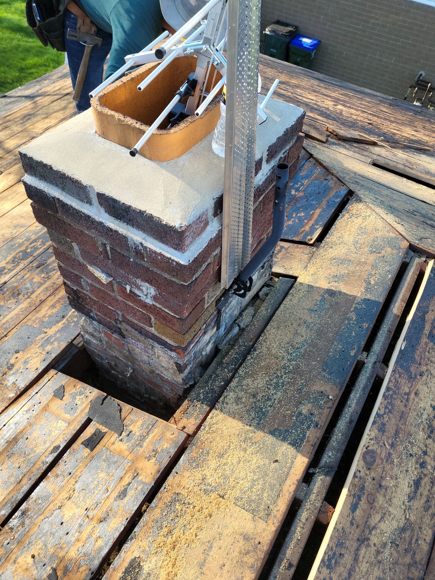 Atlas Pinnacle, Color, Weathered Wood, Drip Edge, Royal Brown by Eagle Eye Roofing