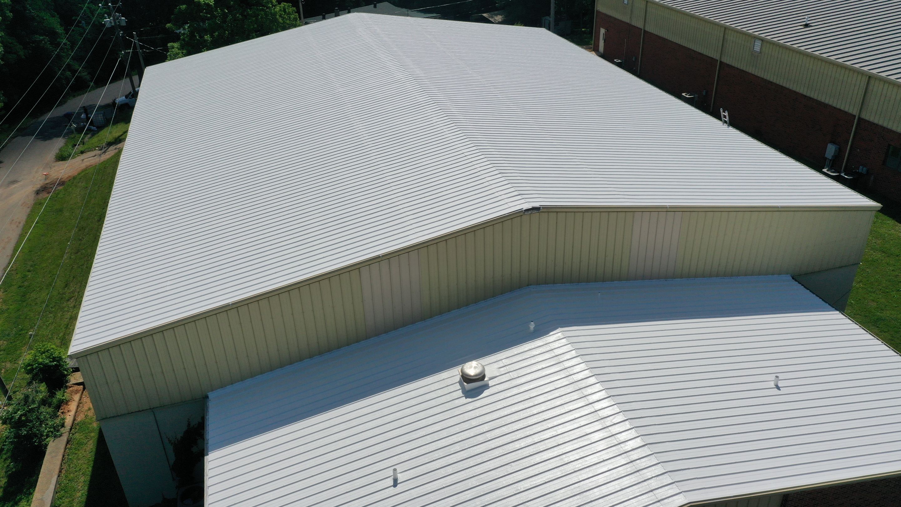 Mammoth Springs Gymnasium by Hostetler Roofing