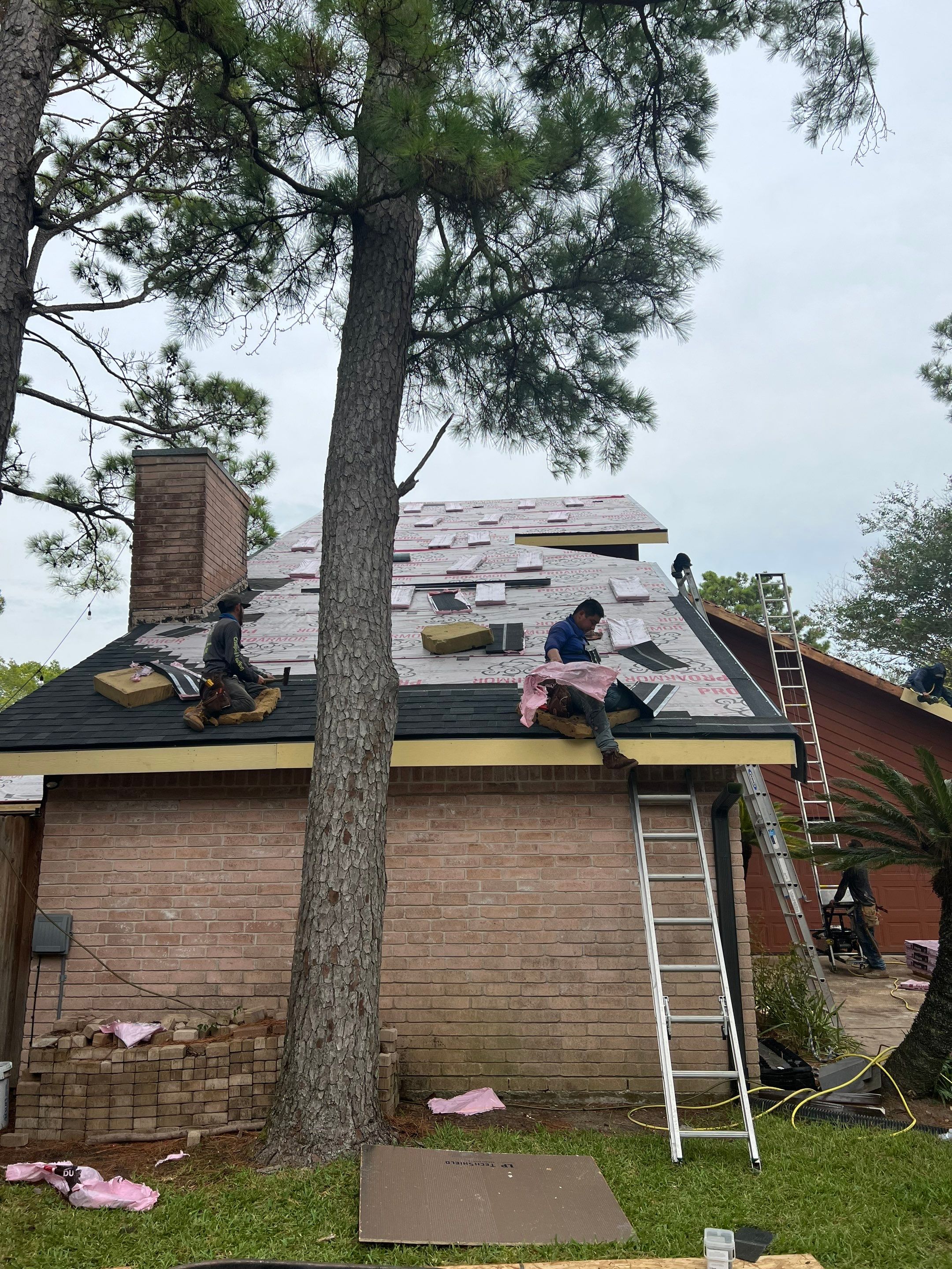 Residential Roofing Installation using Owen's Corning Duration (Lifetime) Shingles by Roof Repair Company