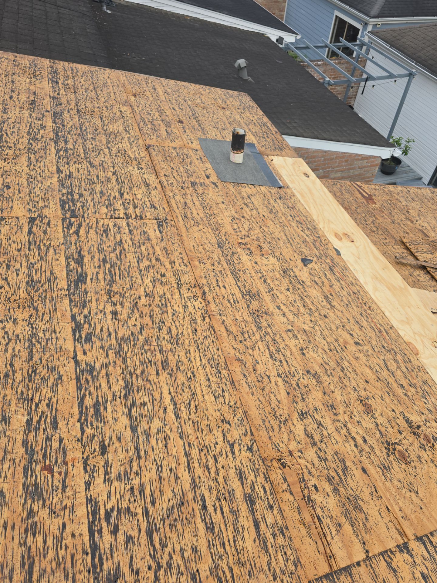 Roof Replacement Houston by Roof Repair Company