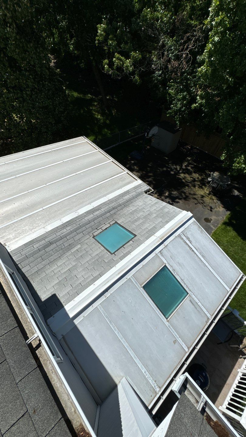 Springfield: CertainTeed Landmark Pro Designer Shingles in Max Def Moire Black by RM Banning, Inc.