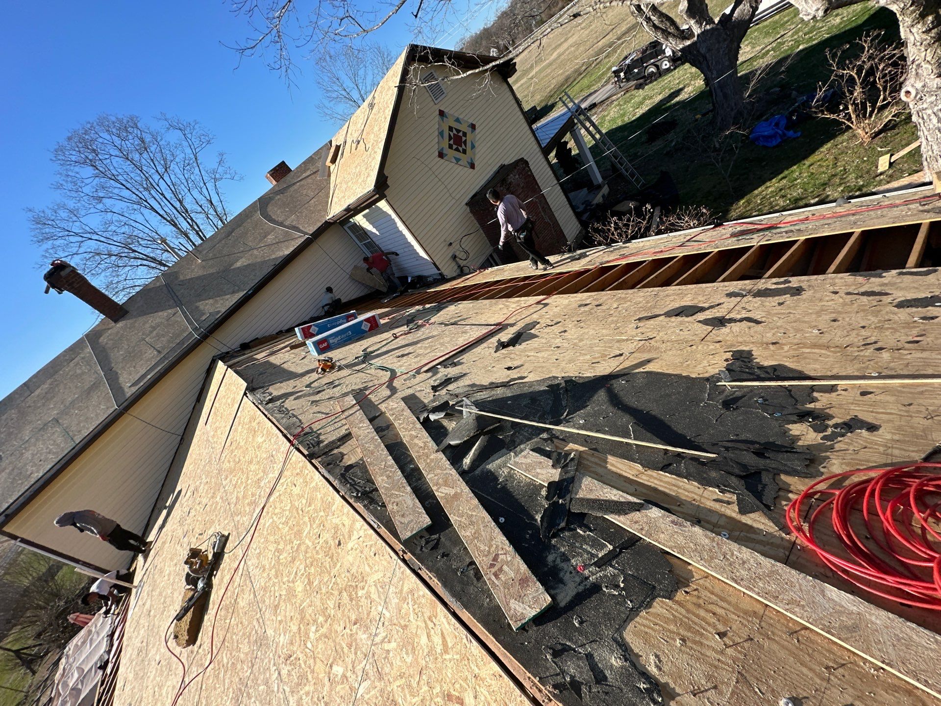 Residential Roofing Installation using GAF Timberline HDZ Harvest Blend in Nantucket Morning by Undersun Roofing 