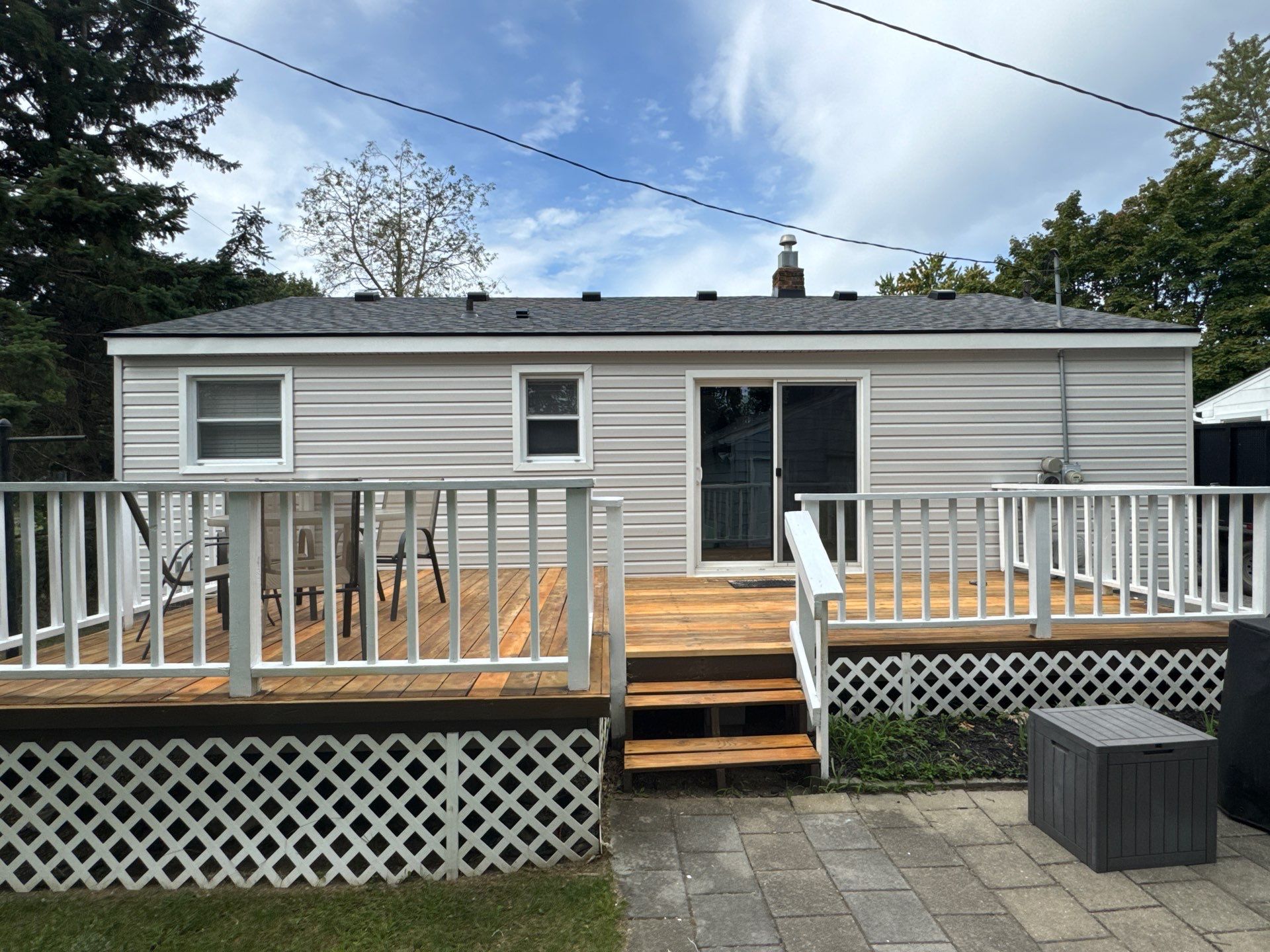 Siding Replacement using Alside D5" Platinum Grey by 180 Contractors