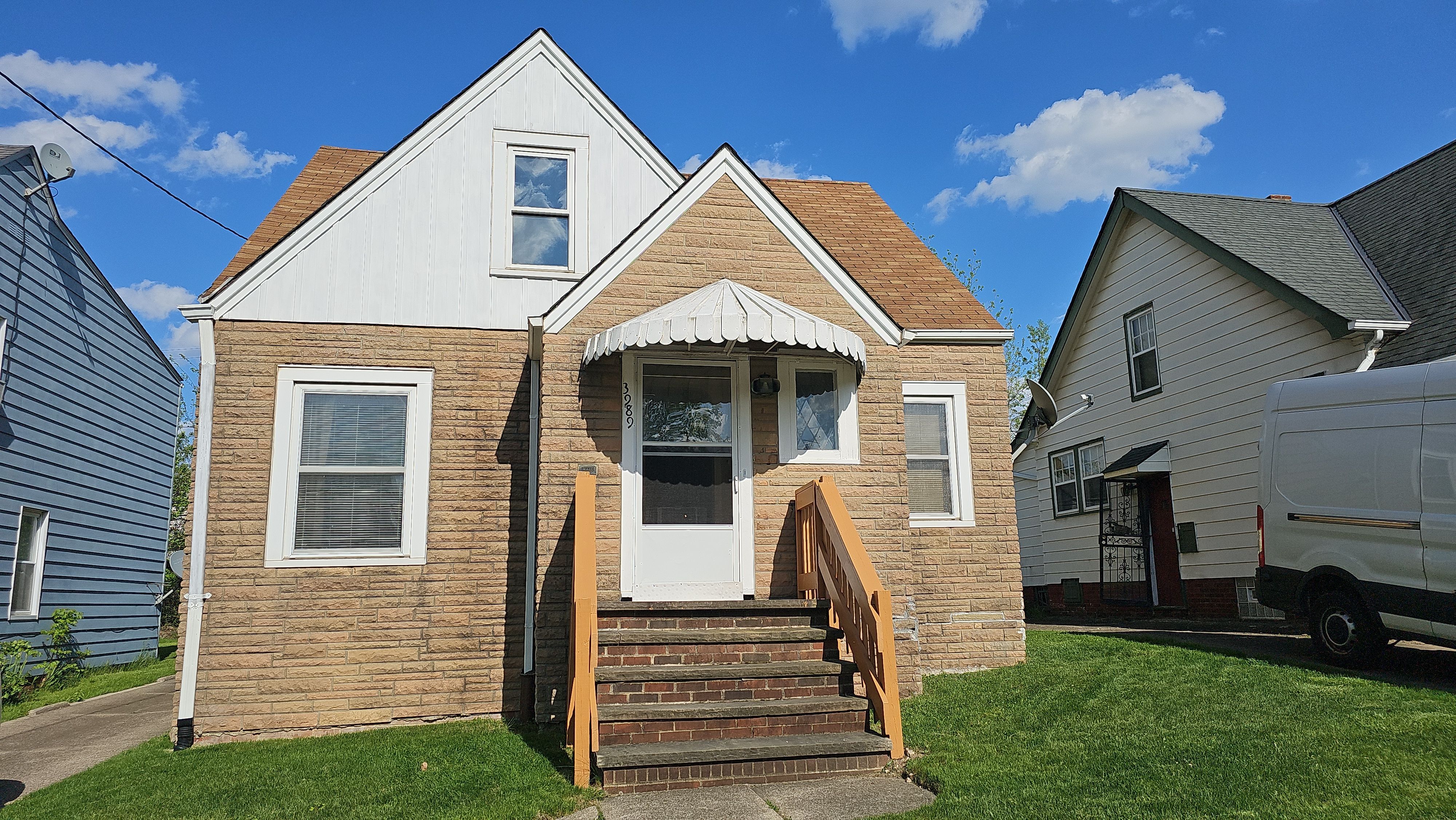 Atlas Pinnacle, Color, Morning Harvest, Drip Edge, Color, Royal Brown by Eagle Eye Roofing