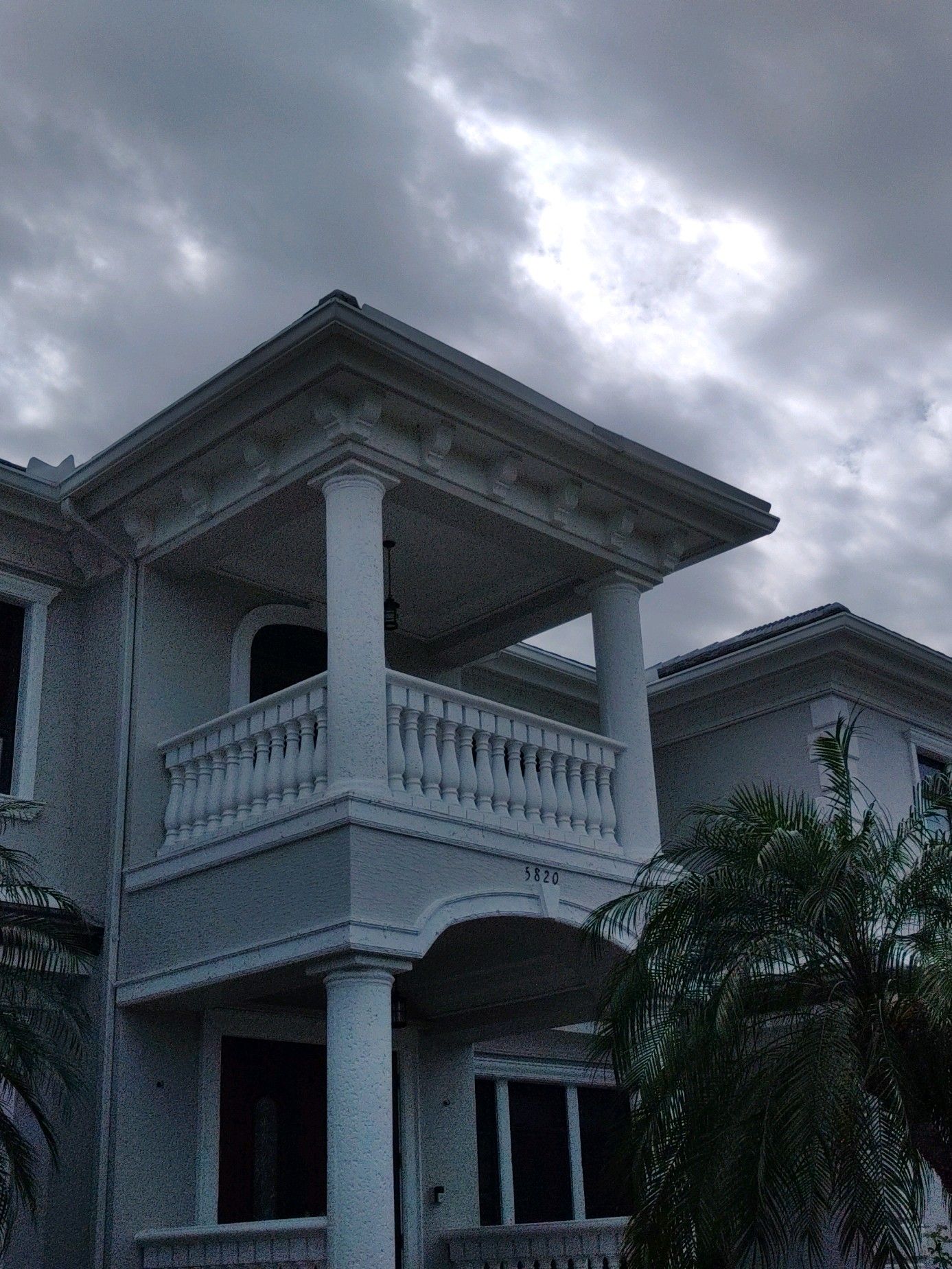 7-Inch Seamless Gutters for Heavy Rainfall in Cape Coral FL by Gutter Professors