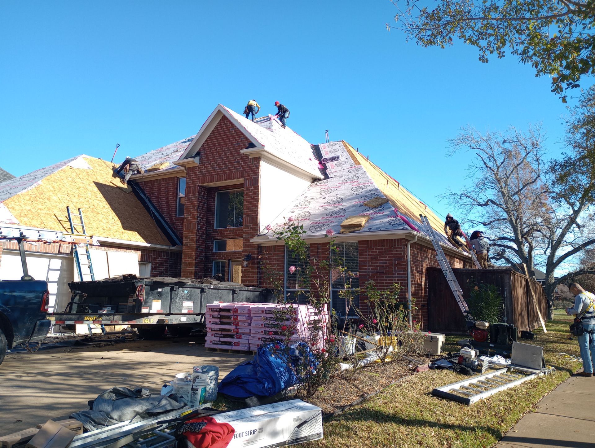 Residential Roofing Installation using Owen's Corning Duration (Lifetime) Shingles by Roof Repair Company
