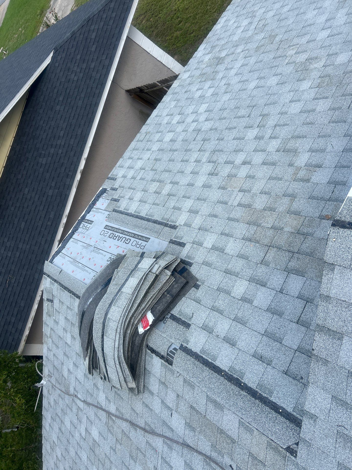 Residential Roof Installation With Atlas Pinnacle Pristine Shingles in Ocala by Pinnacle Roofing Group