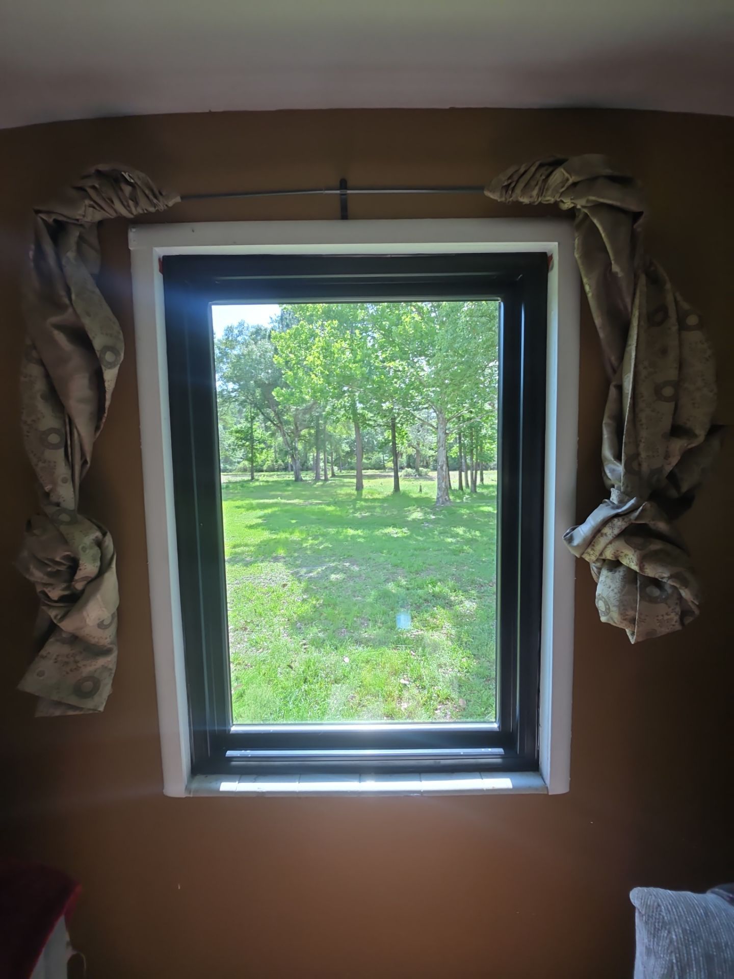 Residential Window Replacement and Custom Trim Installation in Chiefland by Windows & Doors Store