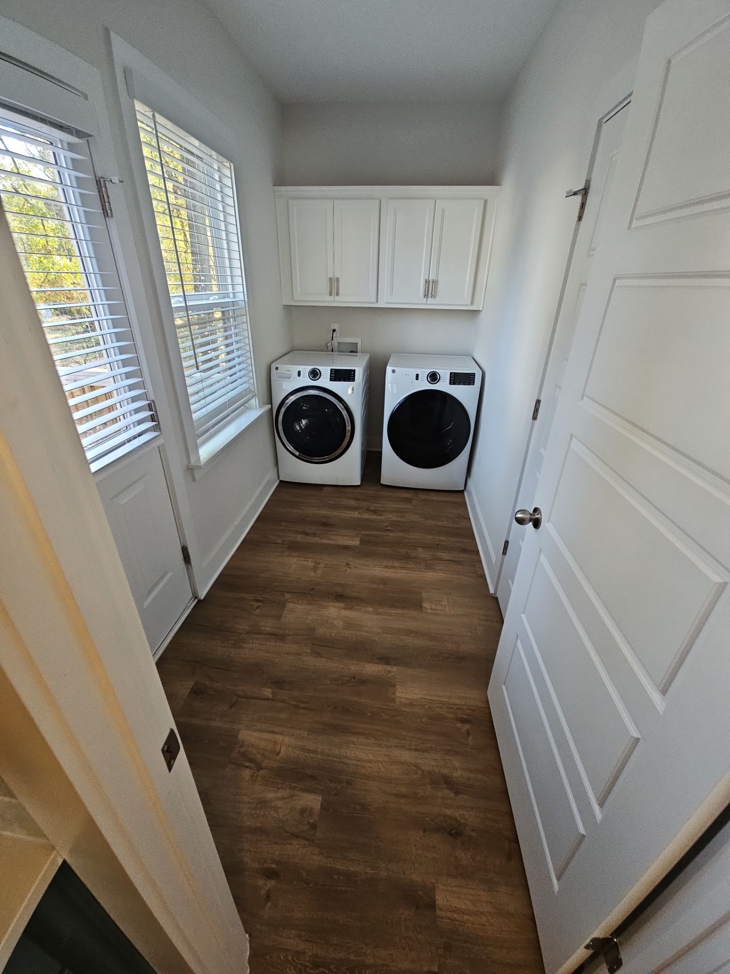 Flooring, Wallpaper Installation & Furnishings by Billy Weatherspoon Contractor