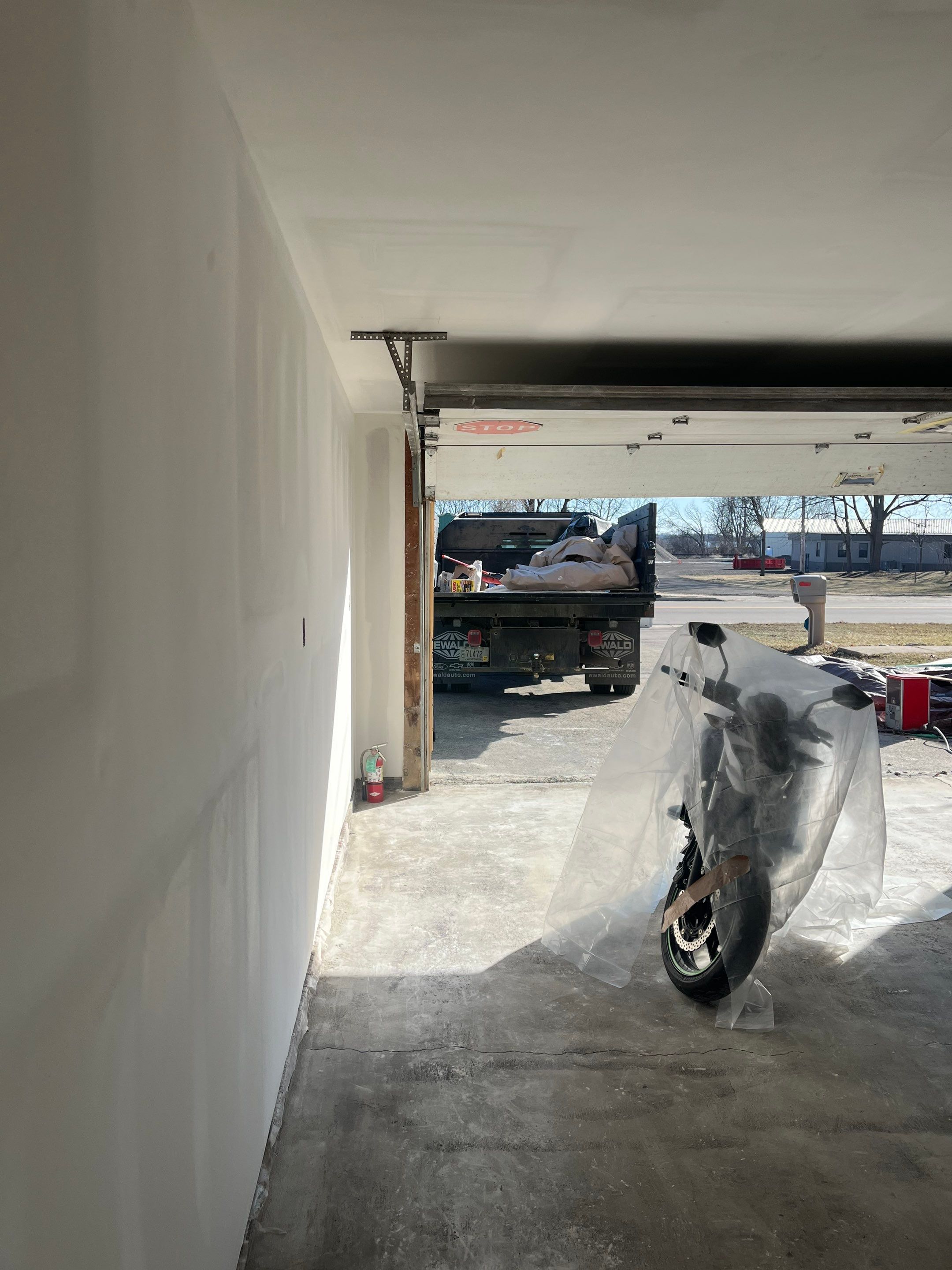 Walls Finishing by OCS Contracting Services