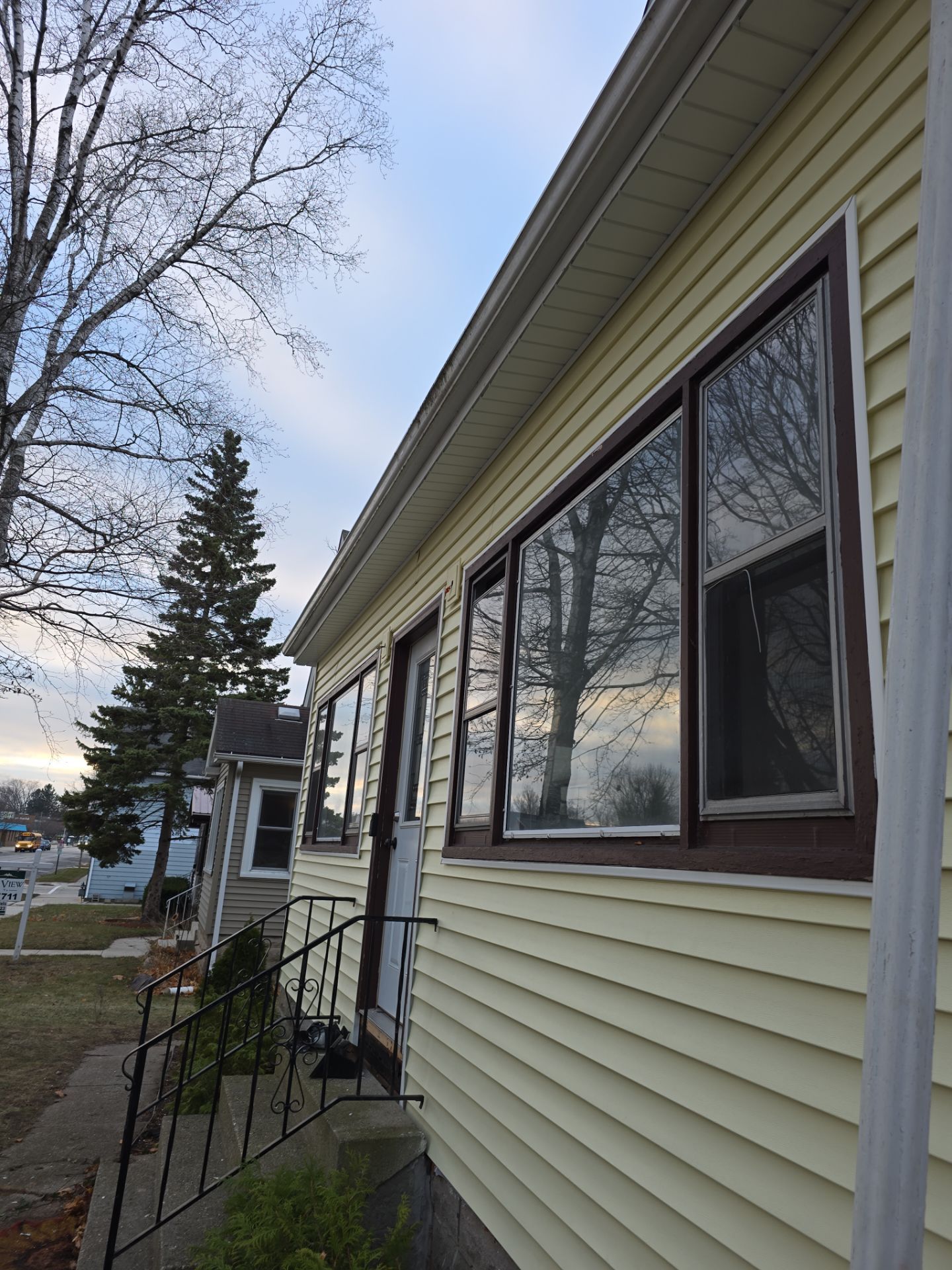 Sunshine siding install !  by Gellings Roofing & Siding